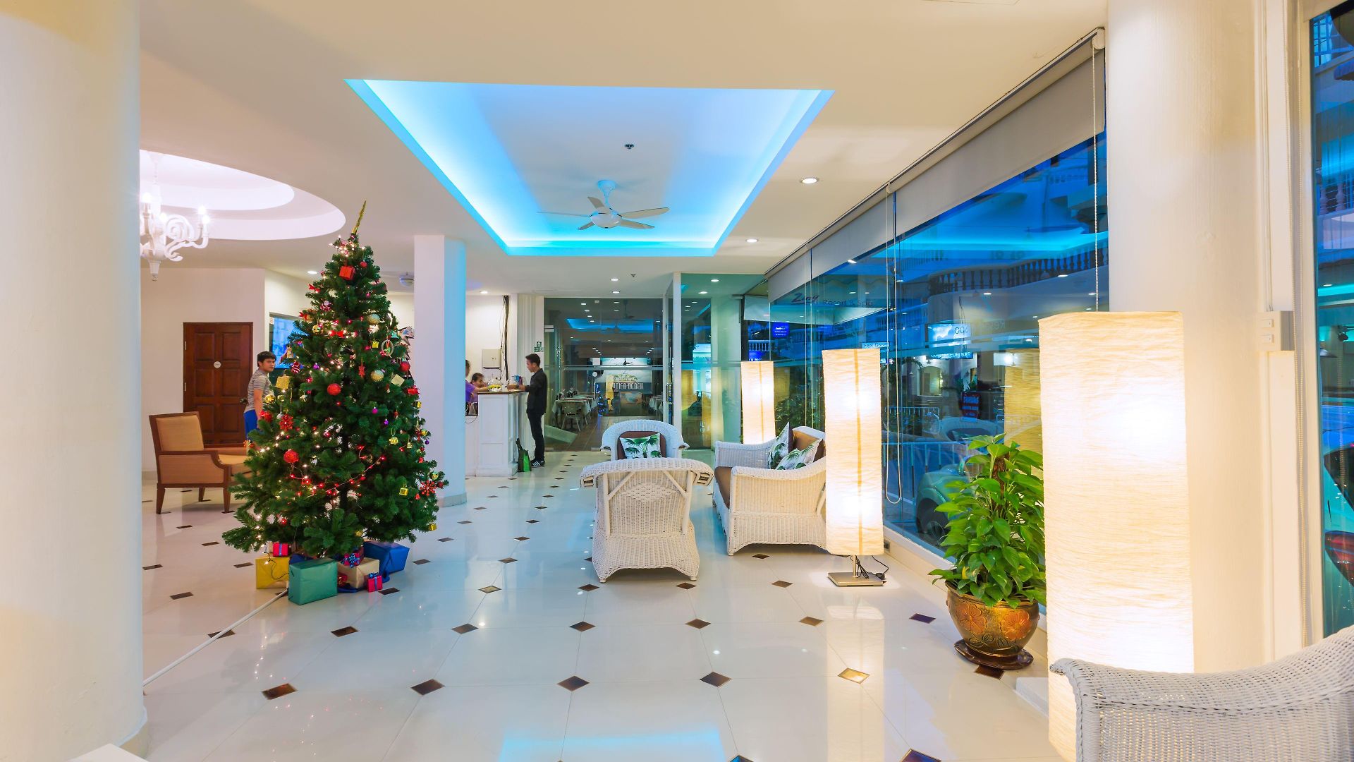 โรงแรม Zing & 3*