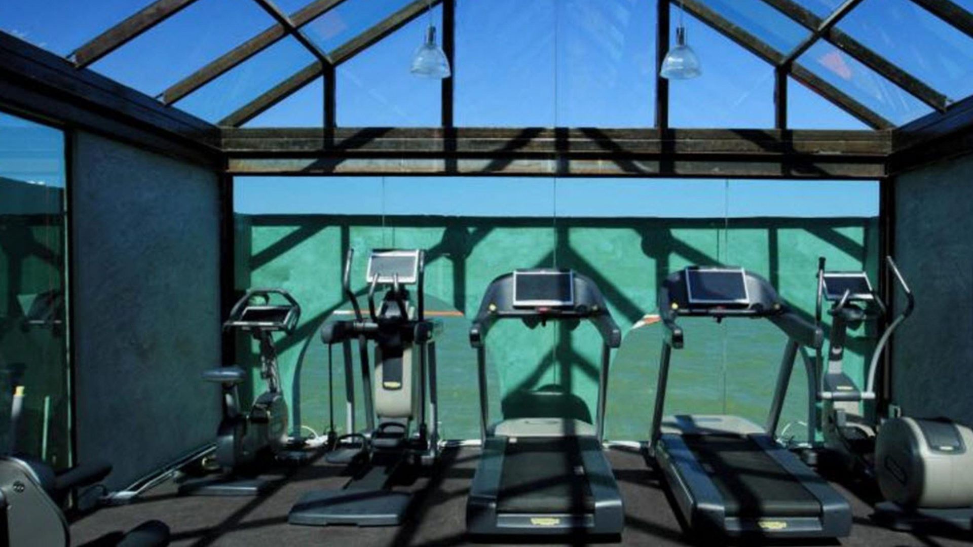 Modus Beachfront