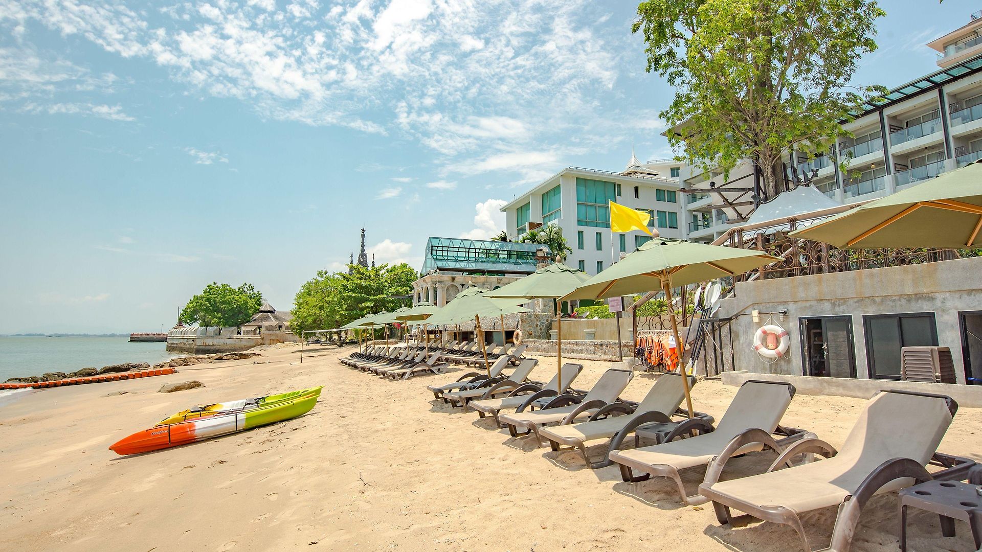 Modus Beachfront Pattaya