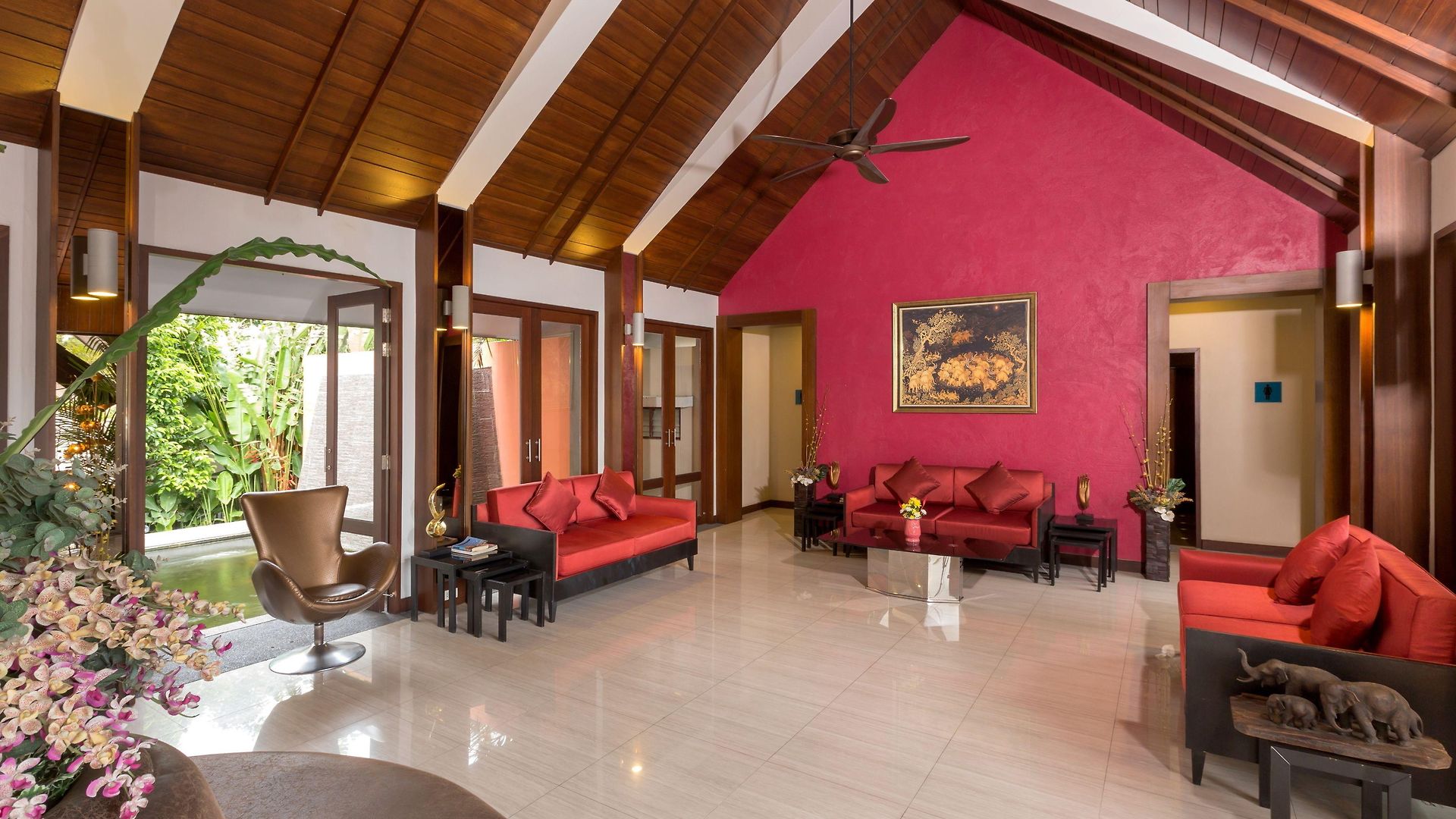 Manhattan - Sha Extra โรงแรม Pattaya