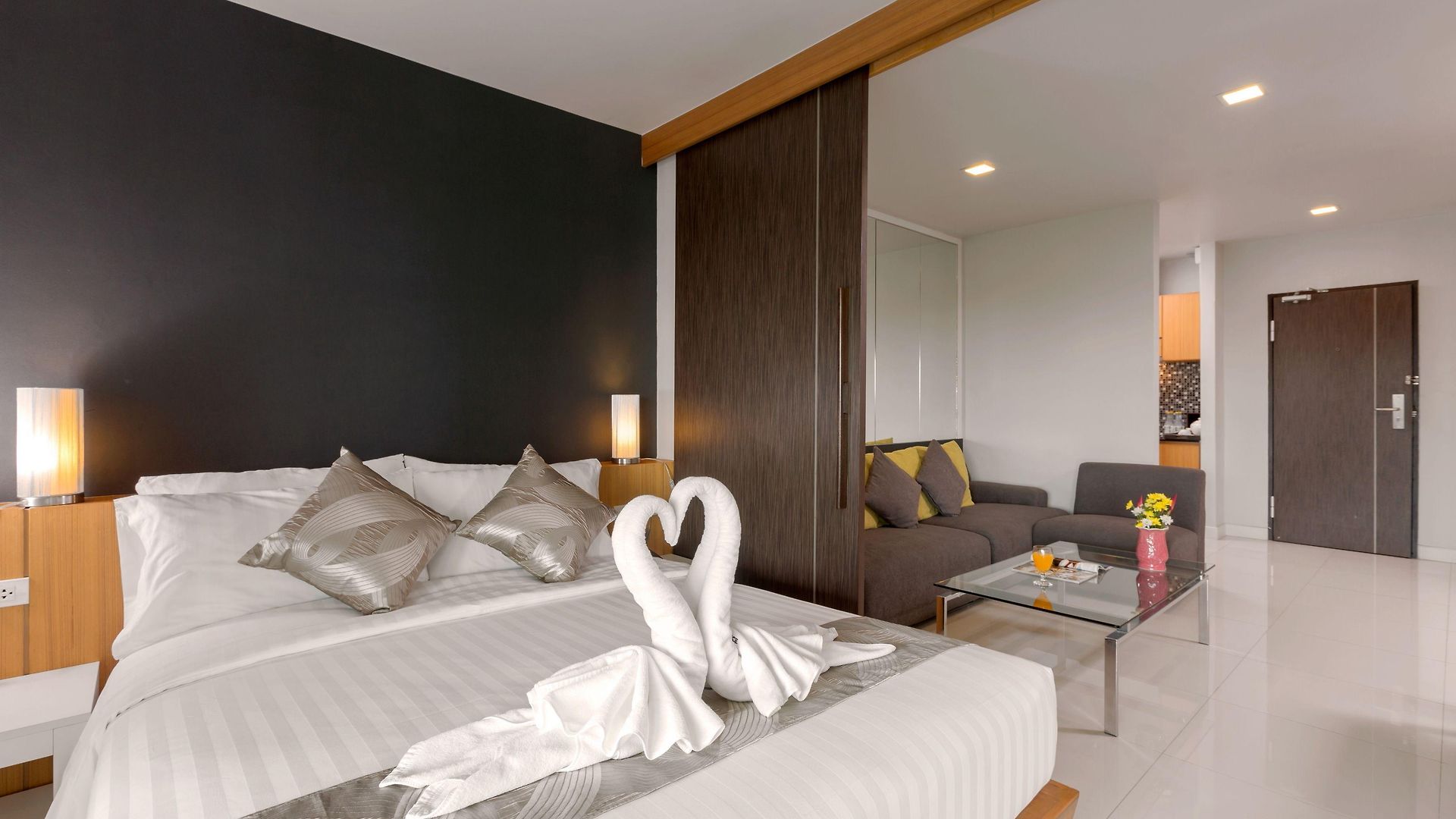 โรงแรม Manhattan - Sha Extra Pattaya