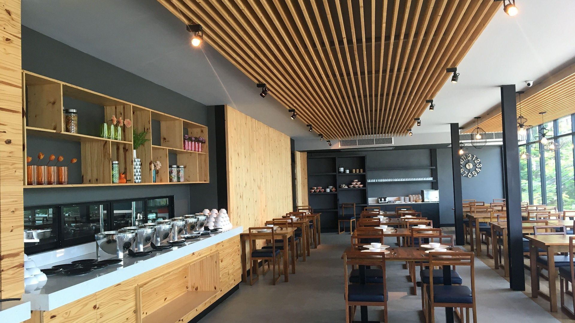 โรงแรม Manhattan - Sha Extra