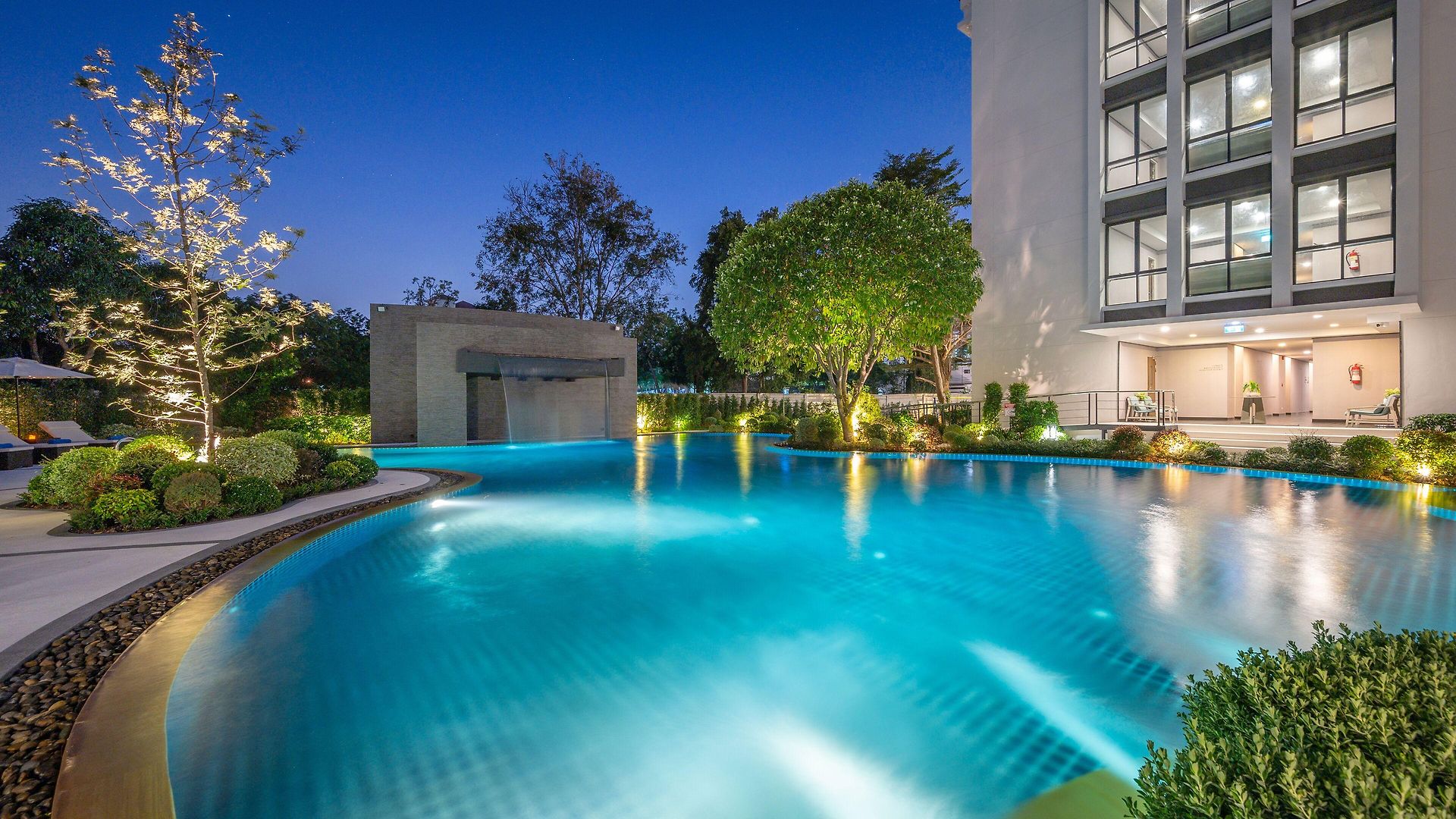 โรงแรม Manhattan - Sha Extra Pattaya