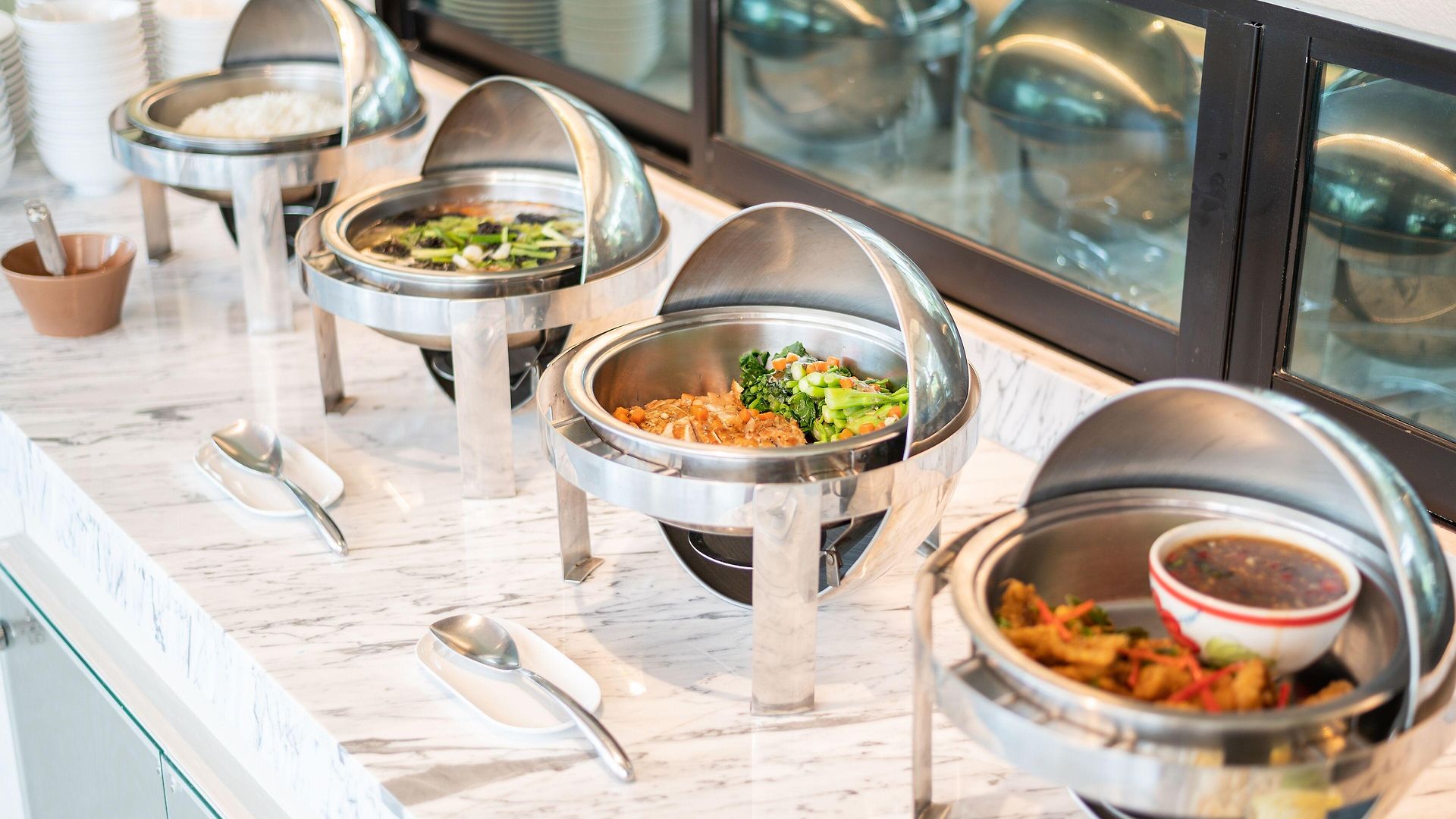โรงแรม Manhattan - Sha Extra 4*