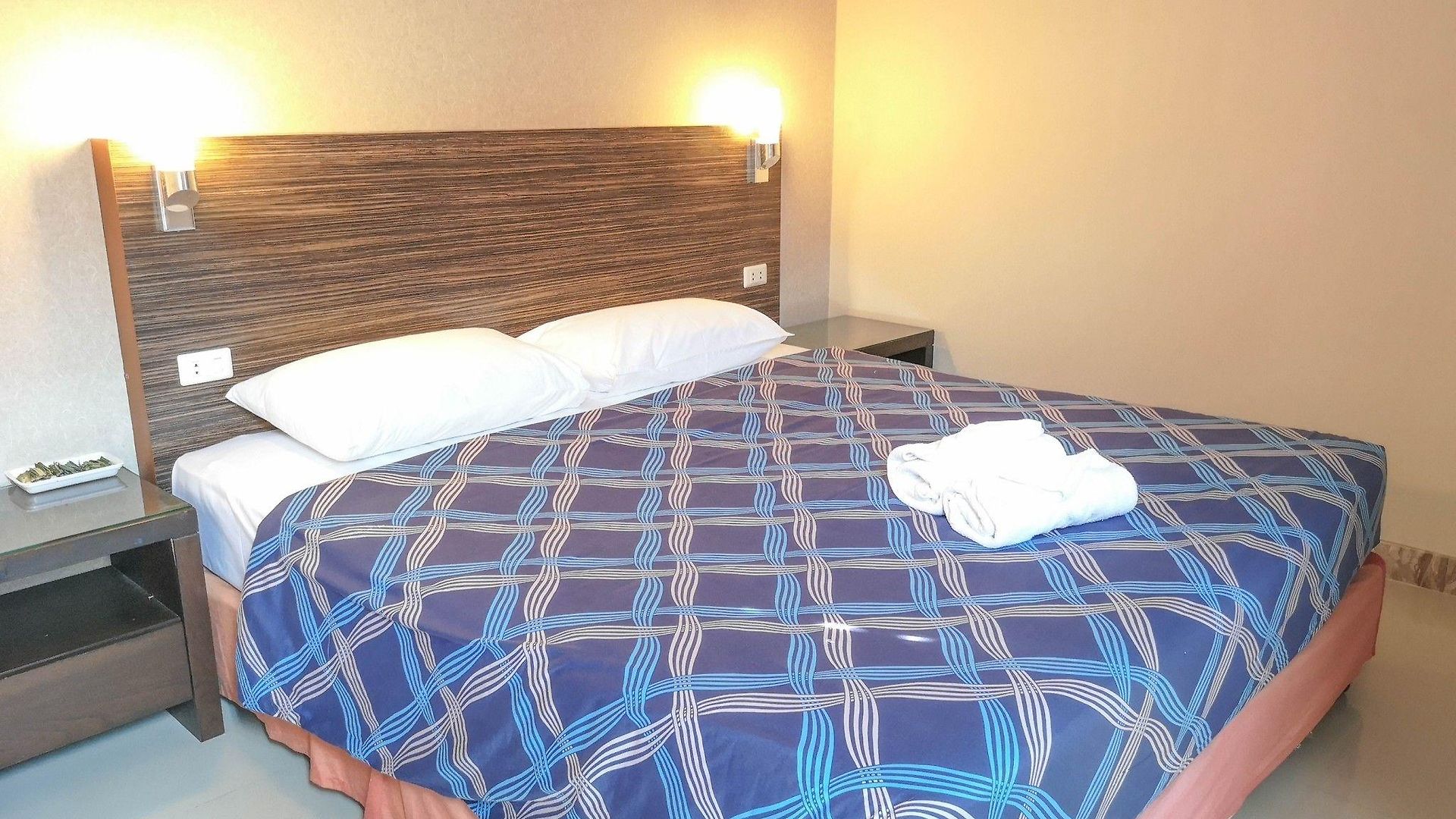 โรงแรม Tamnak 11br With Privater Pool 3*