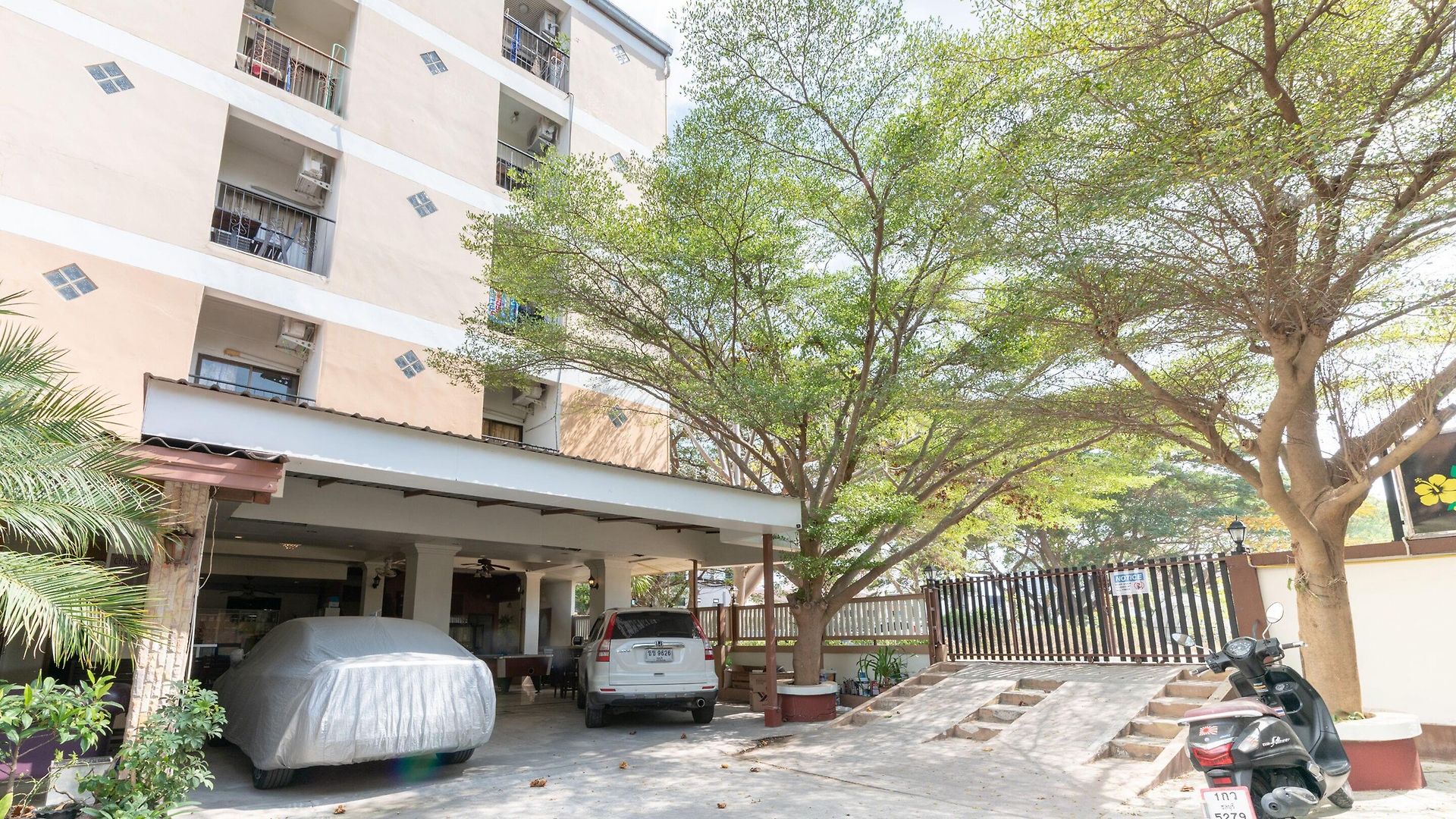 โรงแรม Chaba Garden