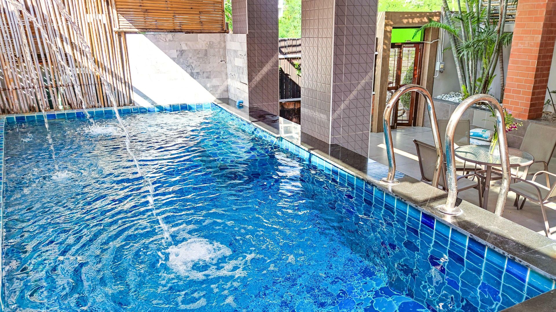 โรงแรม Tamnak 11br With Privater Pool