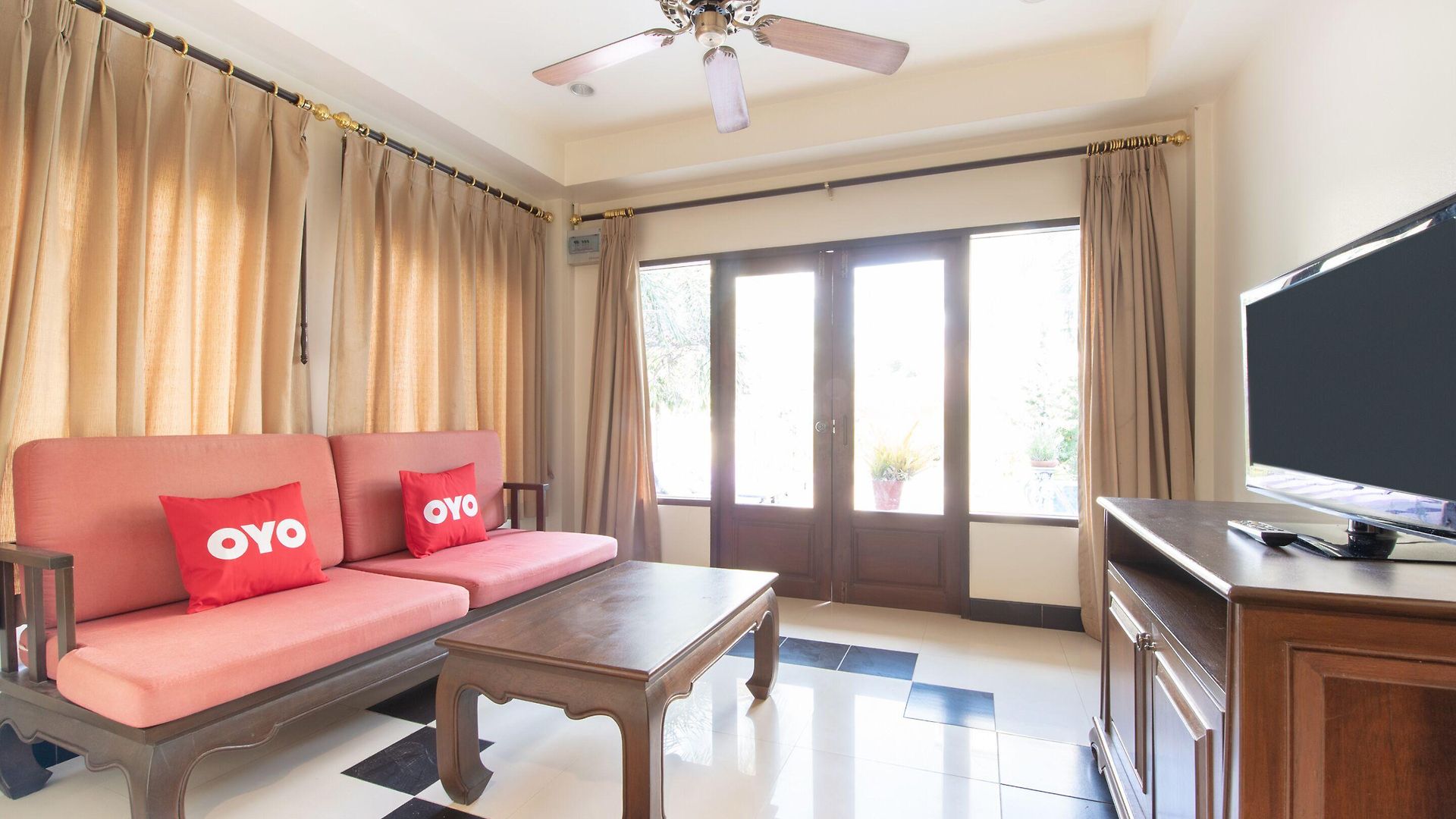 โรงแรม Chaba Garden 2*