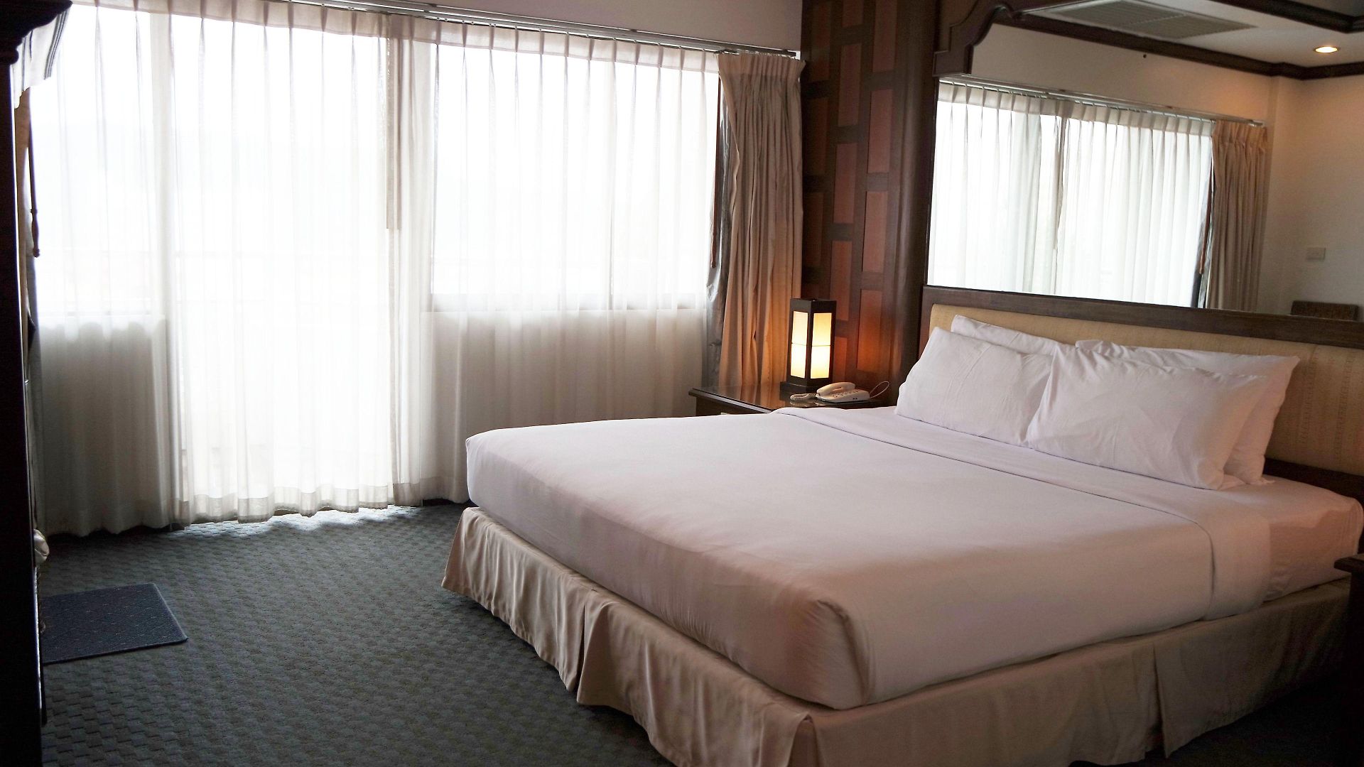 แกรนด์ โรงแรม 2*