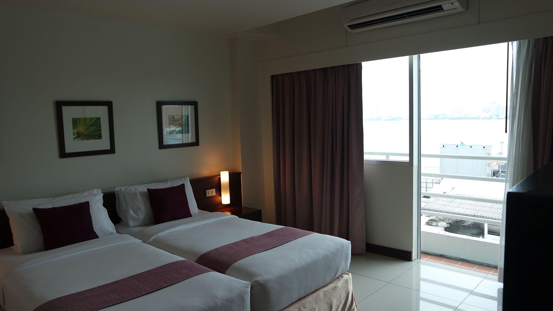 แกรนด์ 2* Pattaya