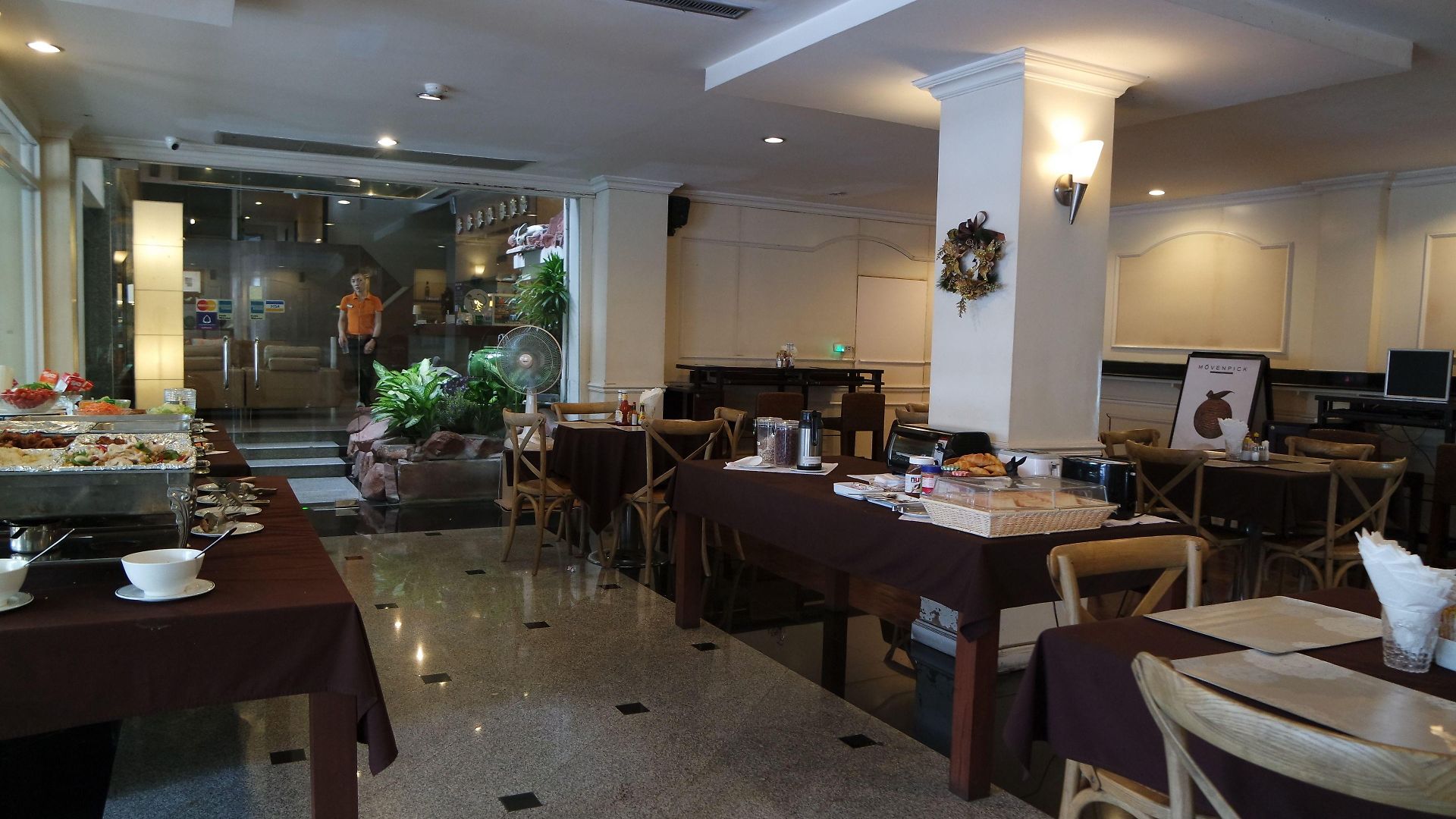 แกรนด์ โรงแรม 2*