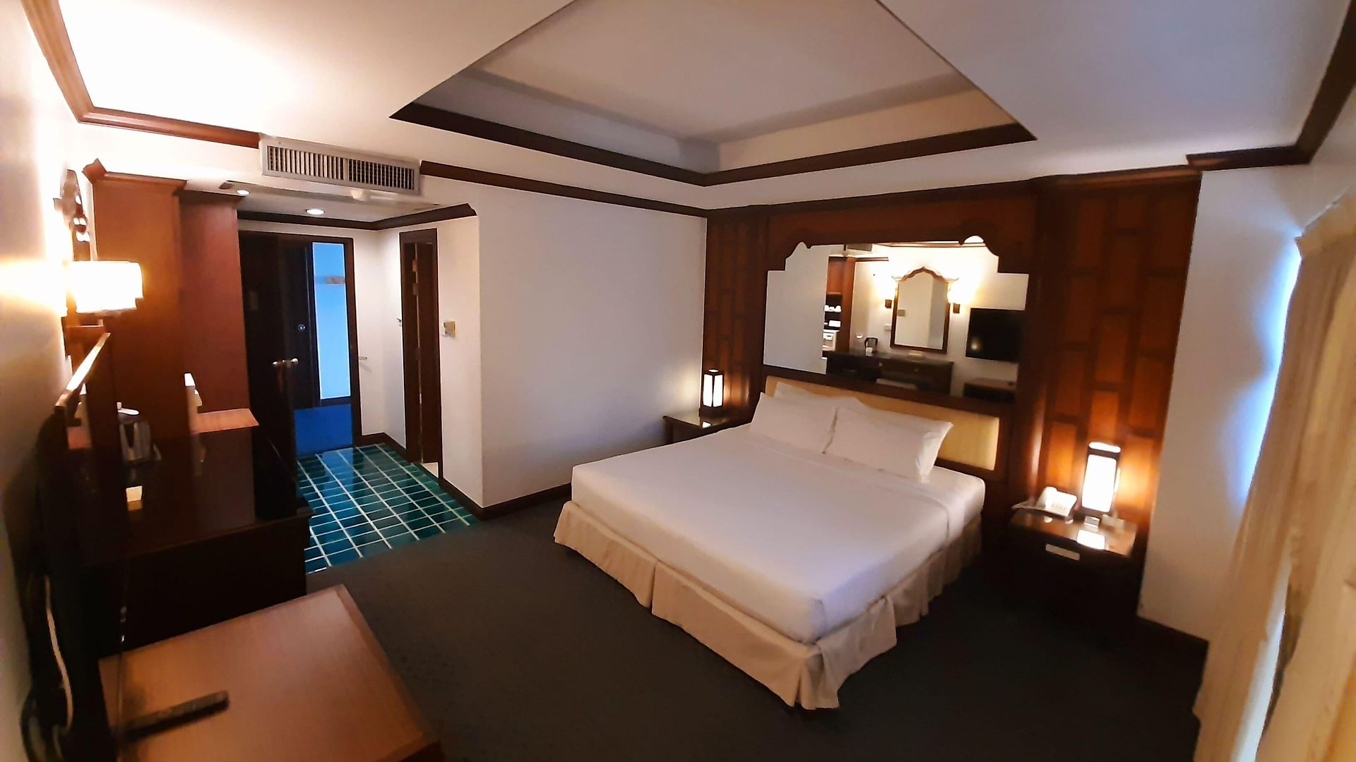 แกรนด์ โรงแรม 2*