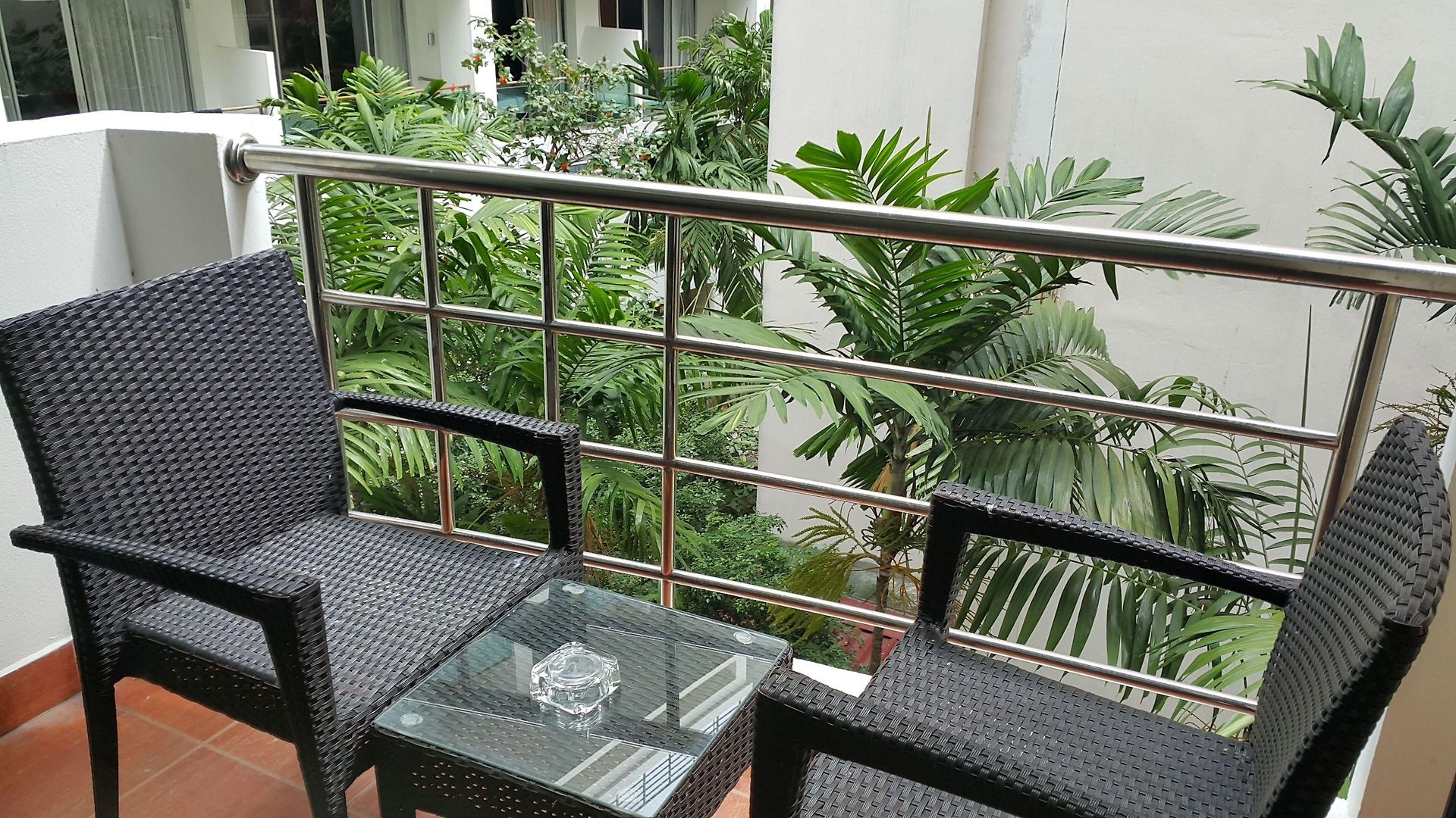 เบส บีช โรงแรม