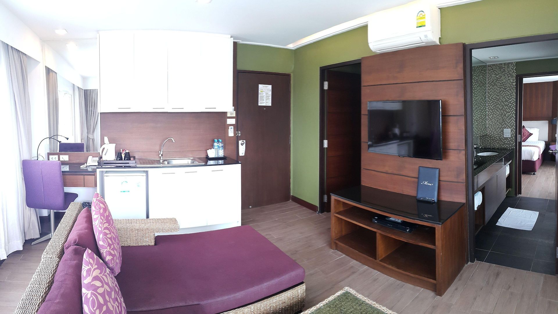 The One Bay Breeze 3*