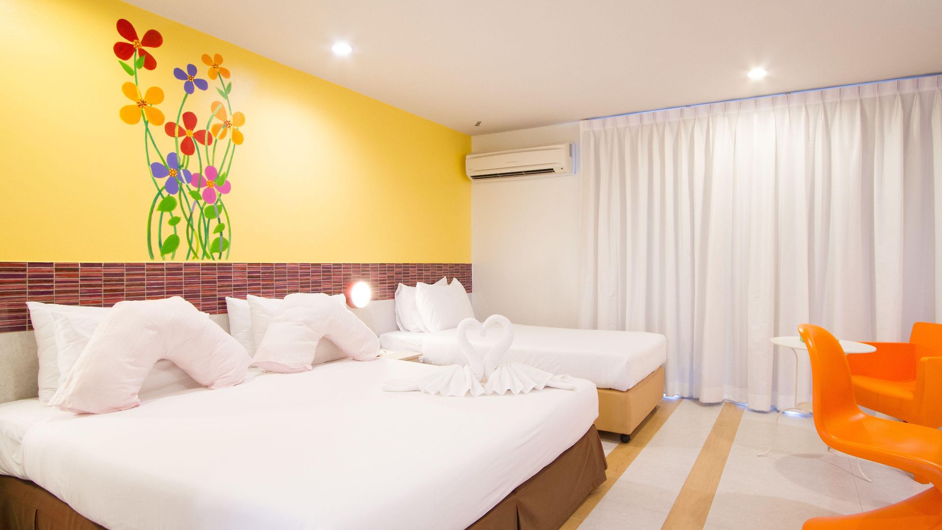 โรงแรมแกรนด์ เบลลา 4*