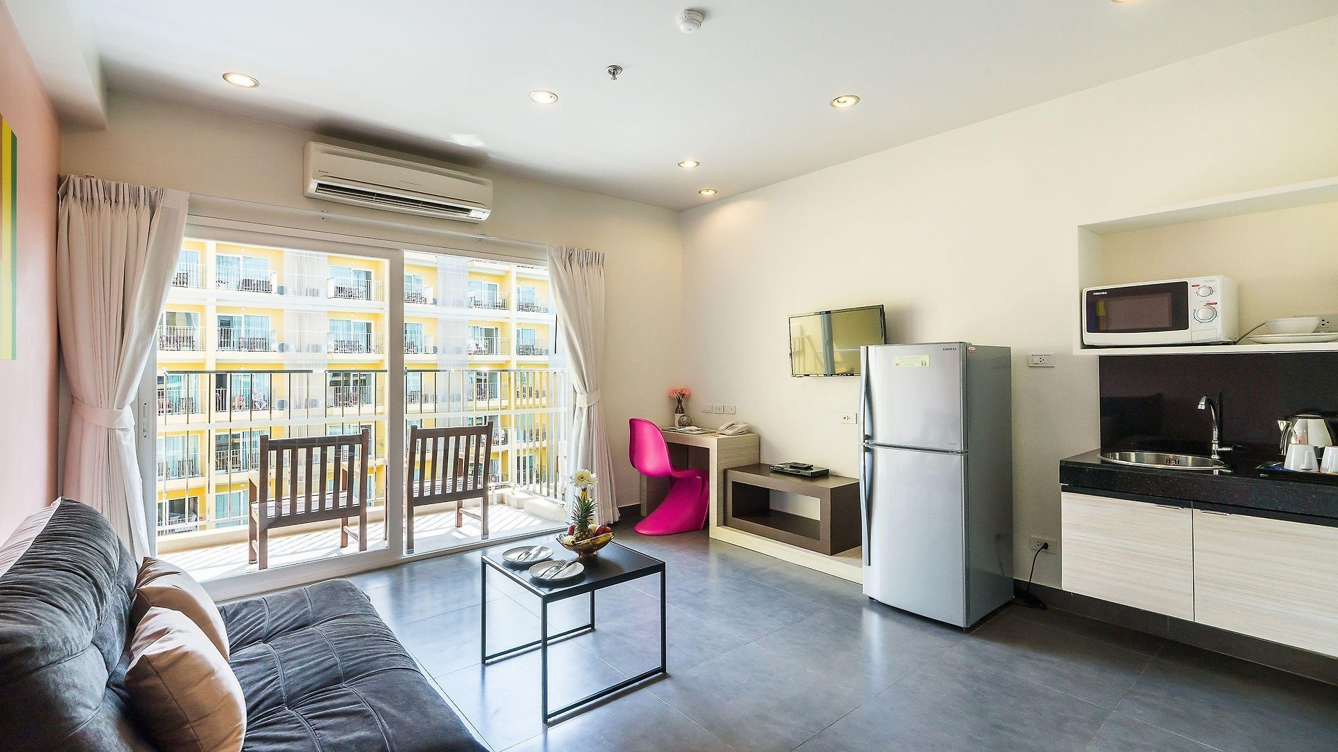 โรงแรมแกรนด์ เบลลา 4* Pattaya