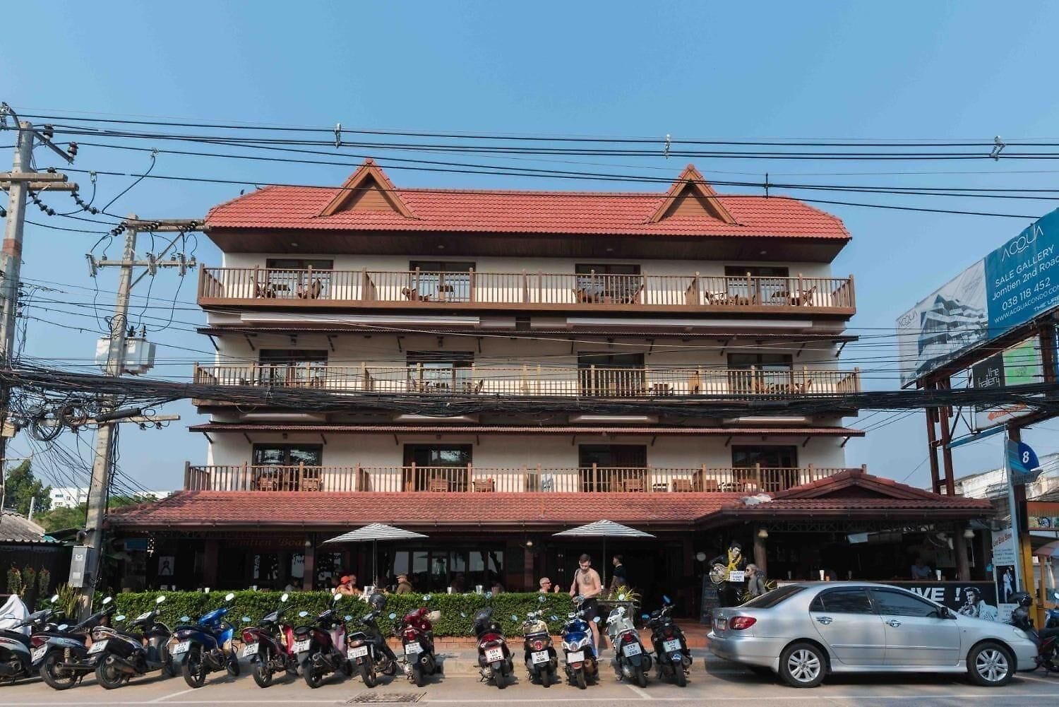จอมเทียนโบ๊ทเฮ้าส์ โรงแรม Pattaya
