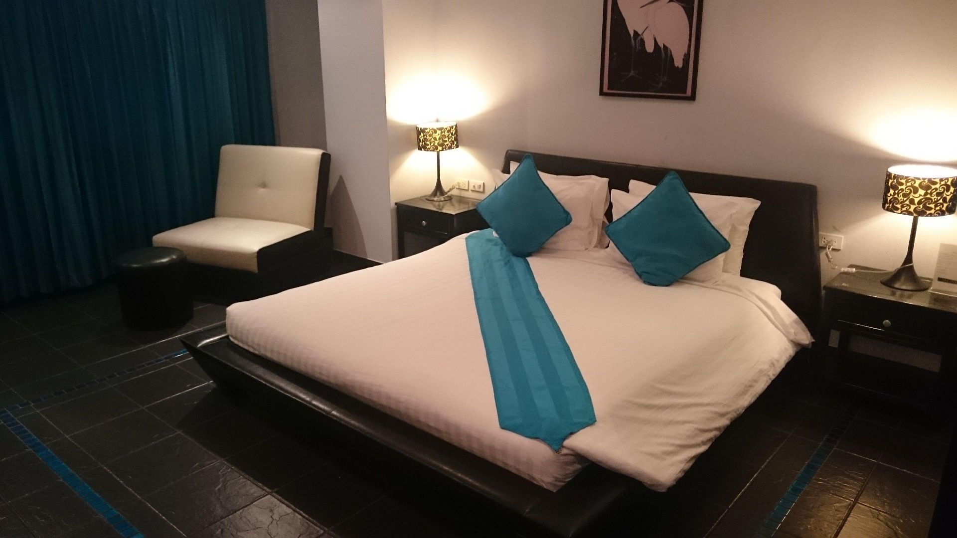โรงแรม The Venue - Sha Extra
