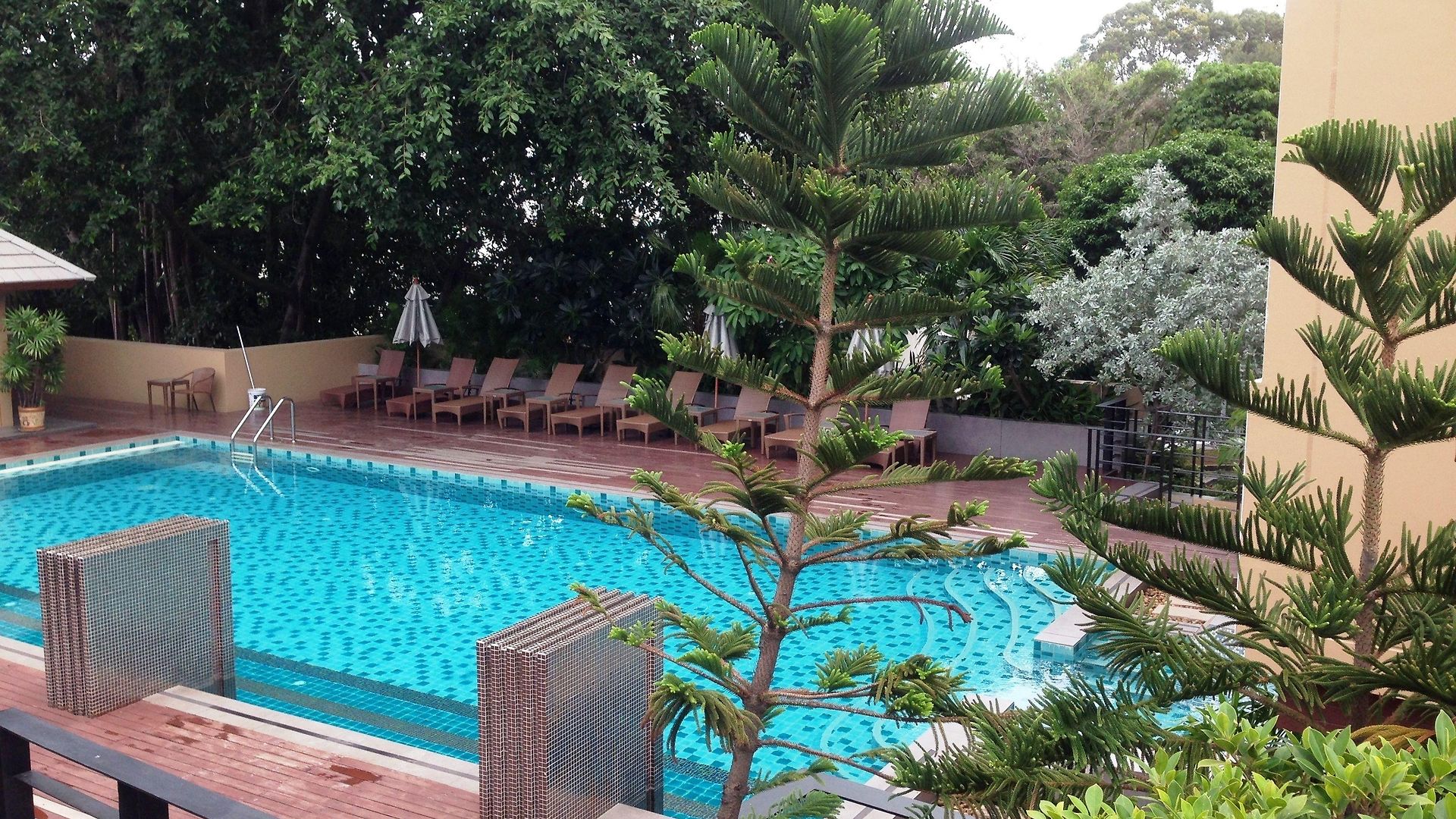 โรงแรม August 3*