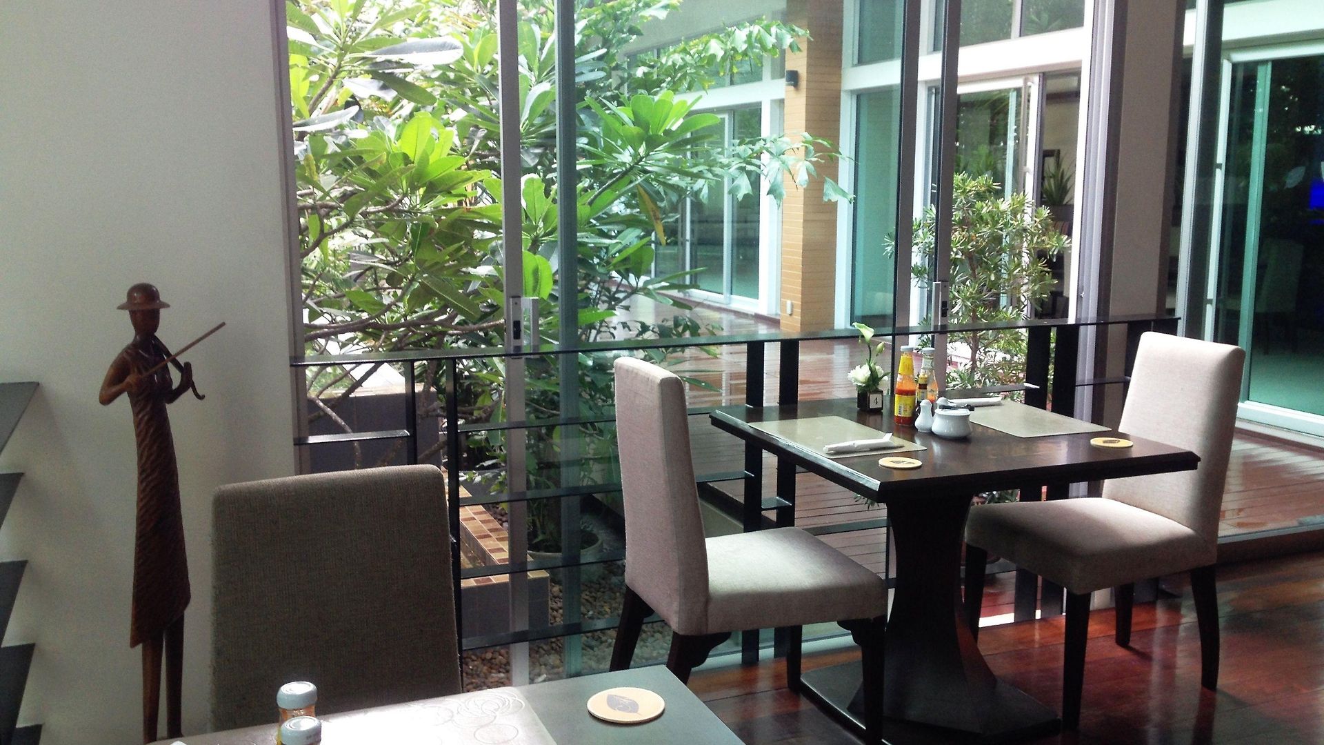August โรงแรม Pattaya