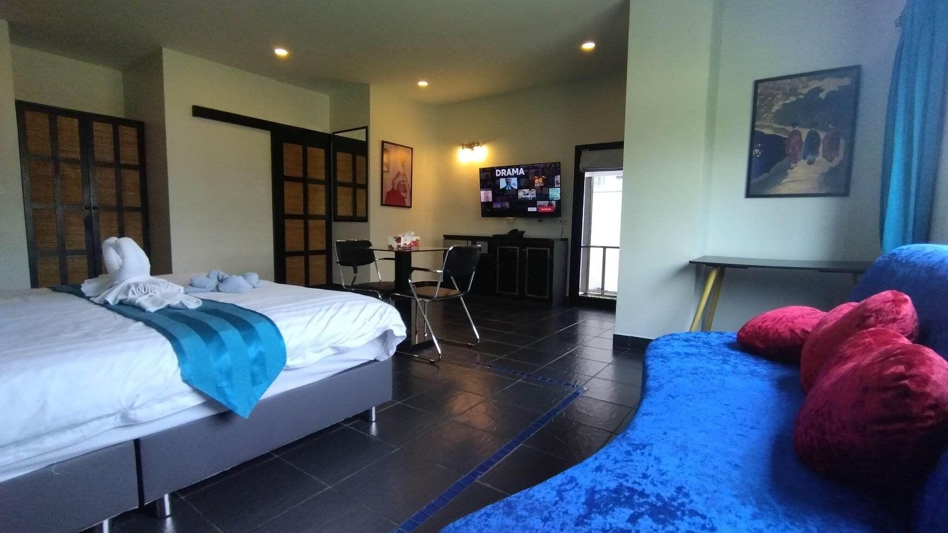 โรงแรม The Venue - Sha Extra