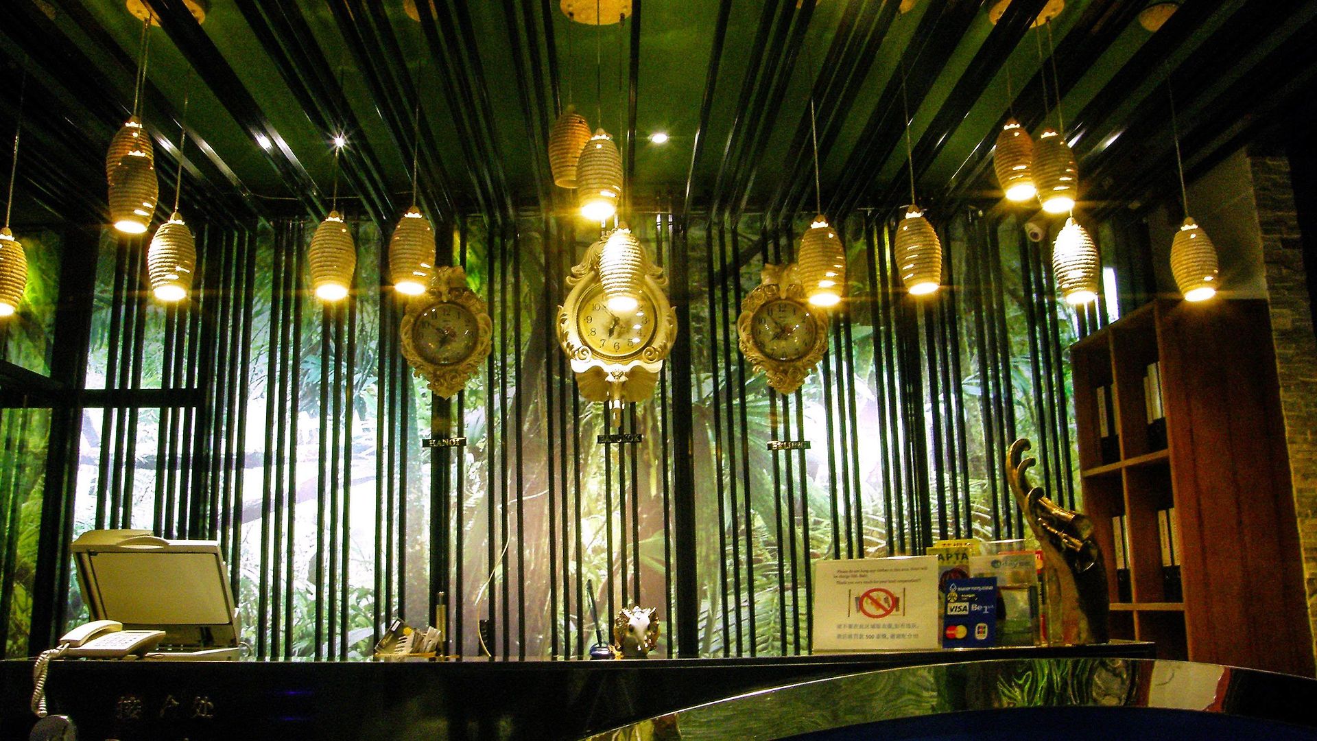Oyo 143 Dday Resotel
