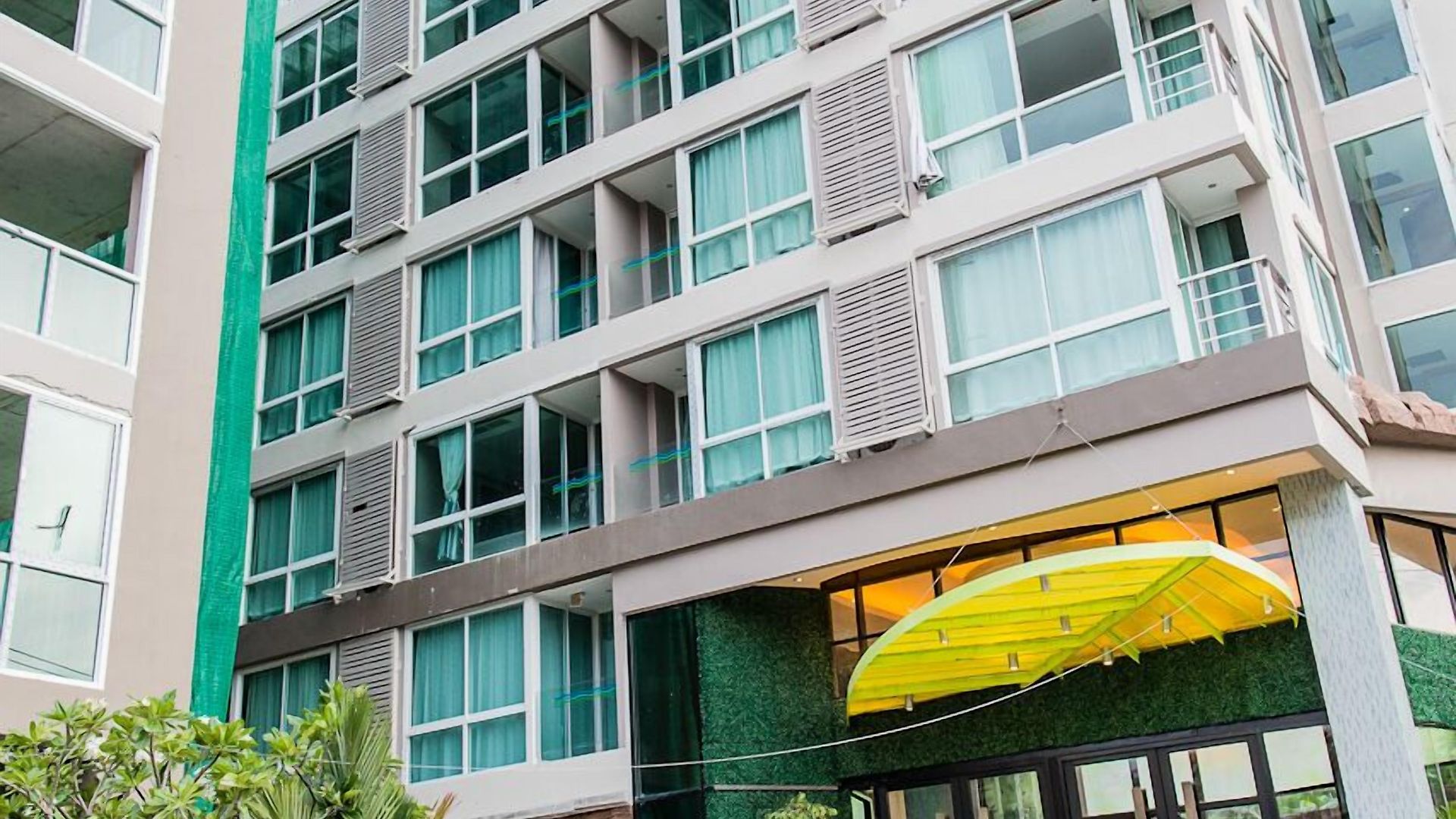 Oyo 143 Dday Resotel โรงแรม Pattaya