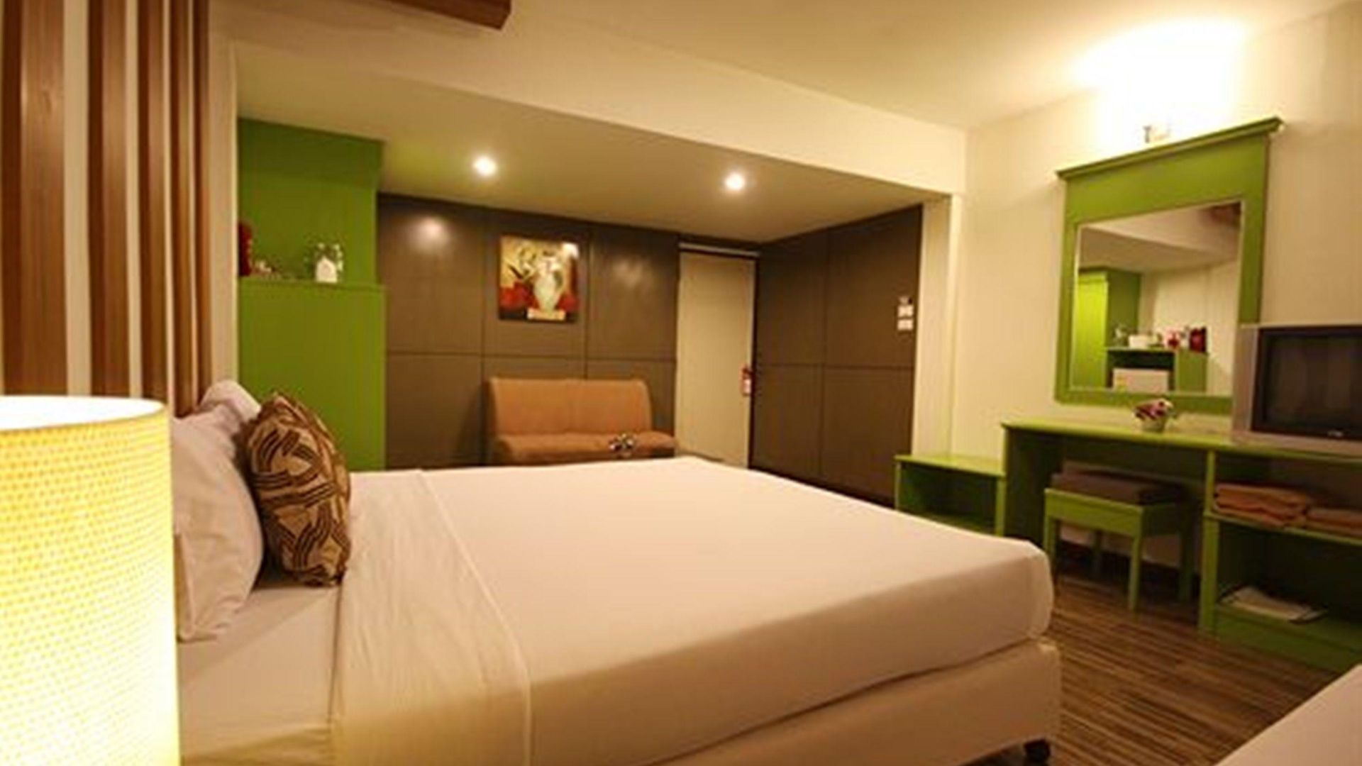 วินด์มิลล์รีสอร์ทโฮเทล พัทยา โรงแรม 3*