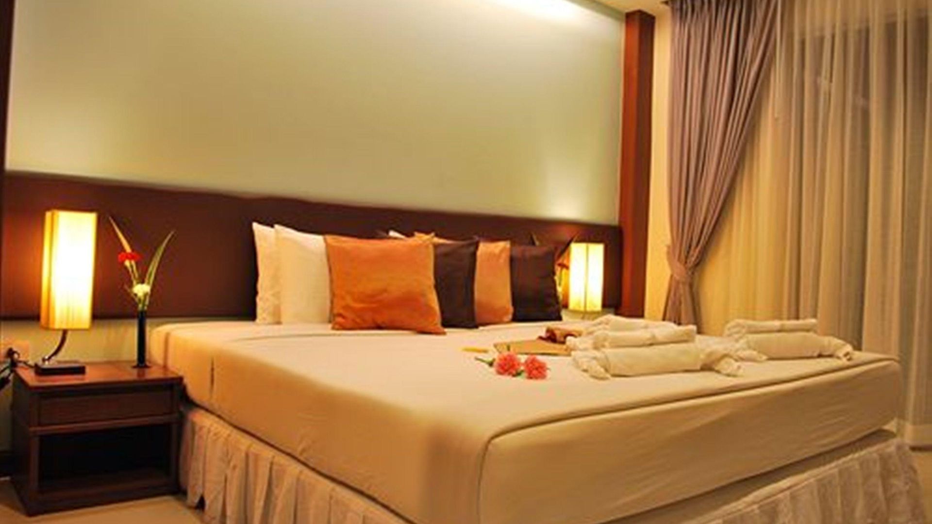 วินด์มิลล์รีสอร์ทโฮเทล พัทยา โรงแรม Pattaya