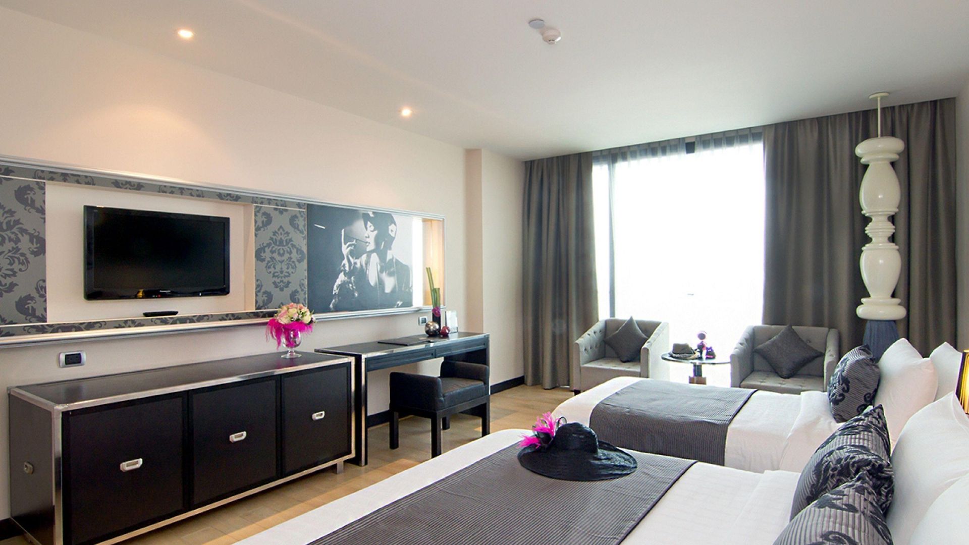 Way Hotel