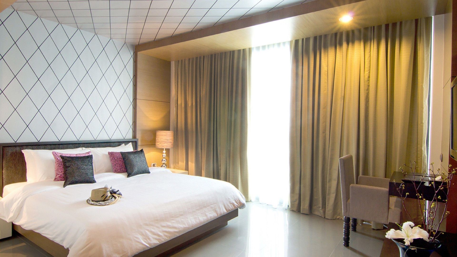 Hotel Way