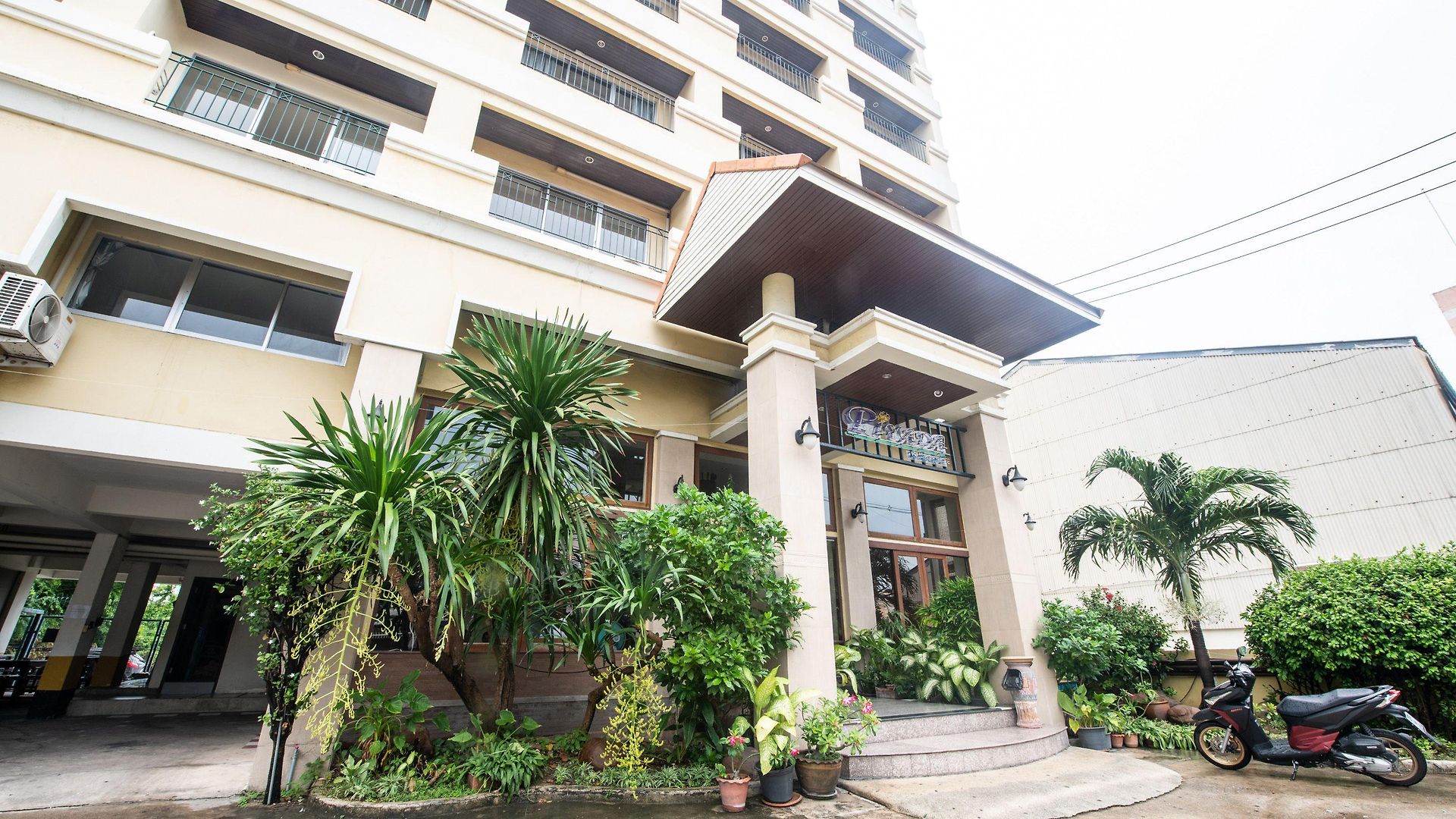 โรงแรม Piyada By Nexottel Pattaya