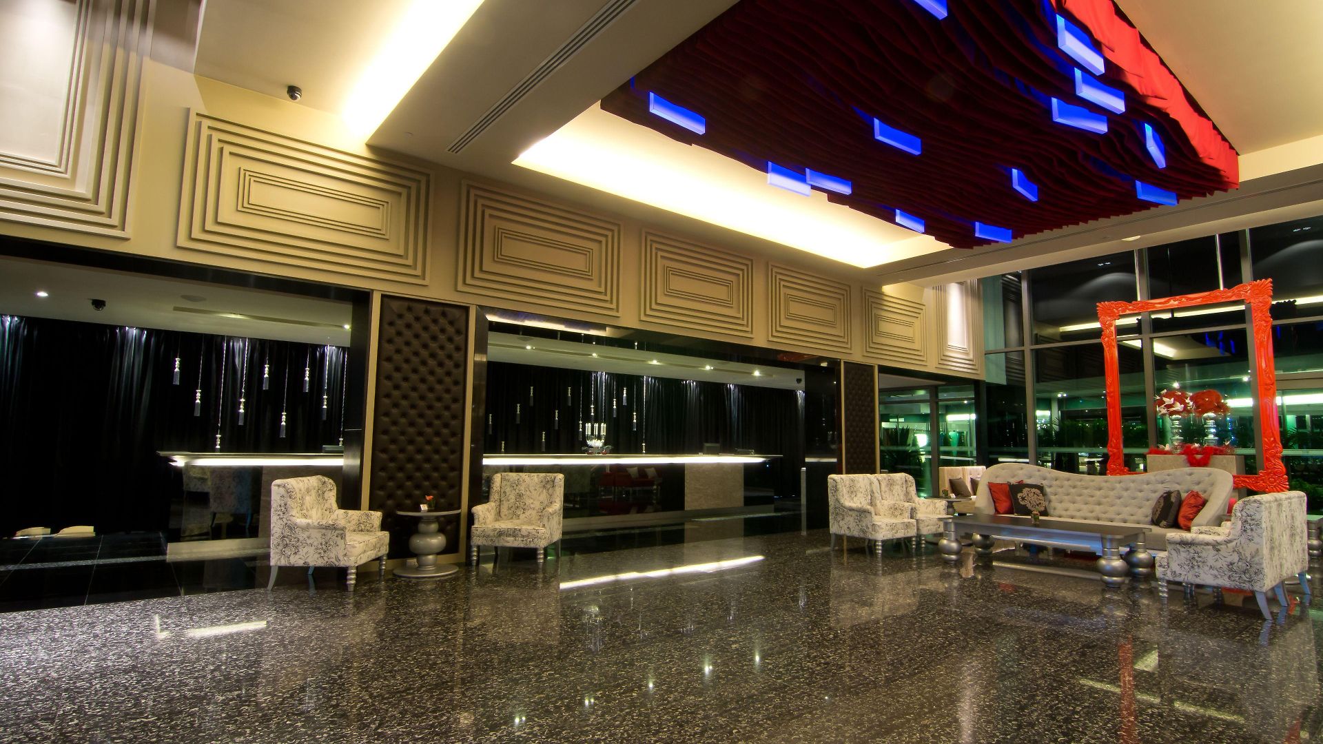 Way Hotel