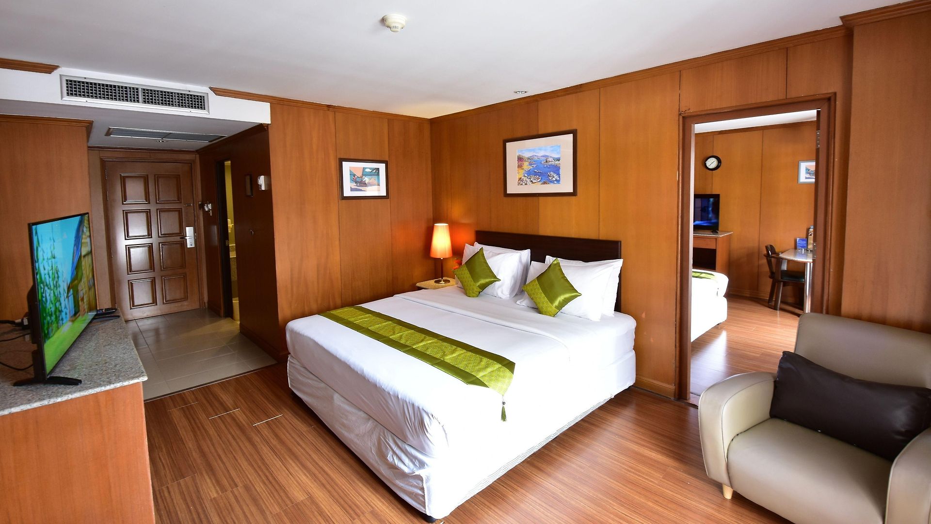 โรงแรม Dynasty