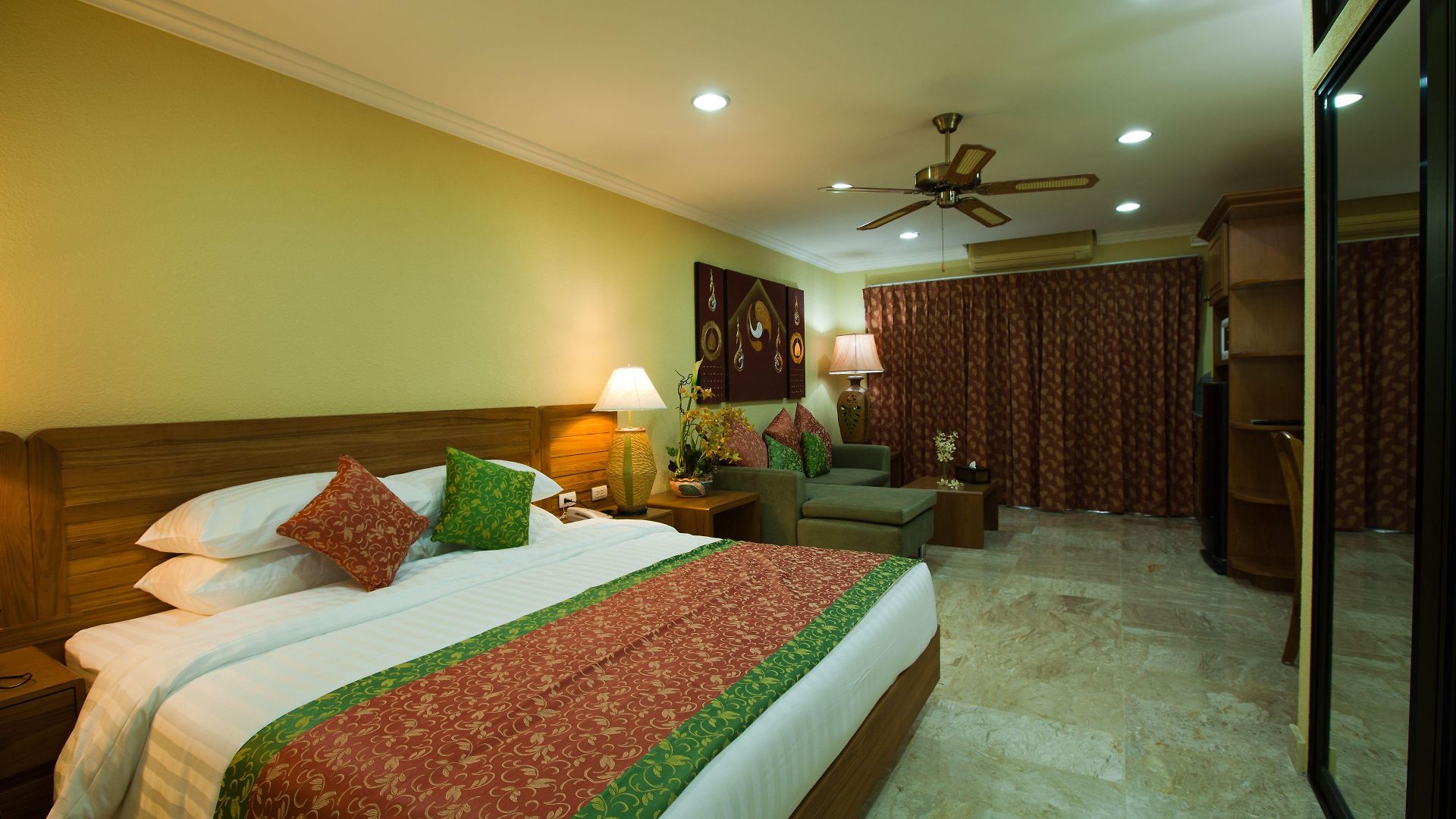 รีสอร์ท Baan Souy 2*