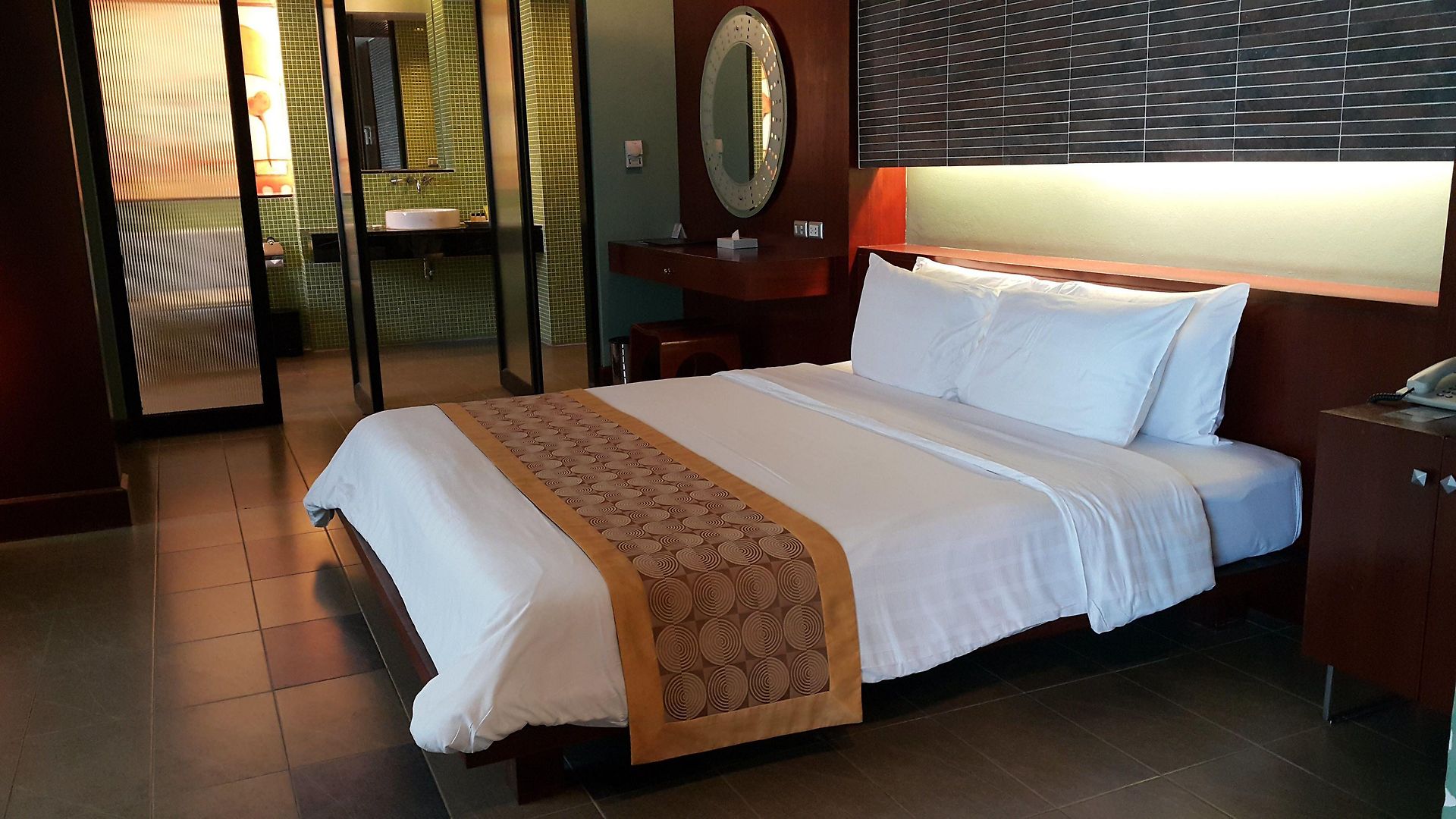 โรงแรม Long Garden & Pavilions