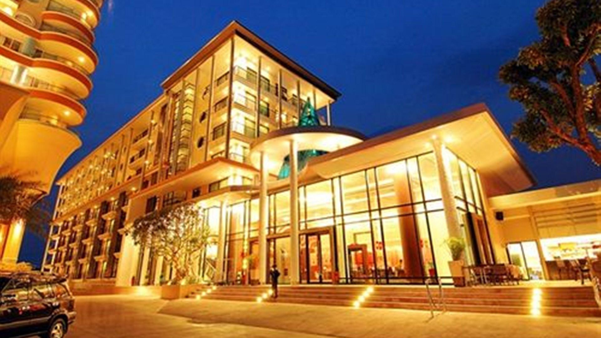 โรงแรม Long Garden & Pavilions 5*