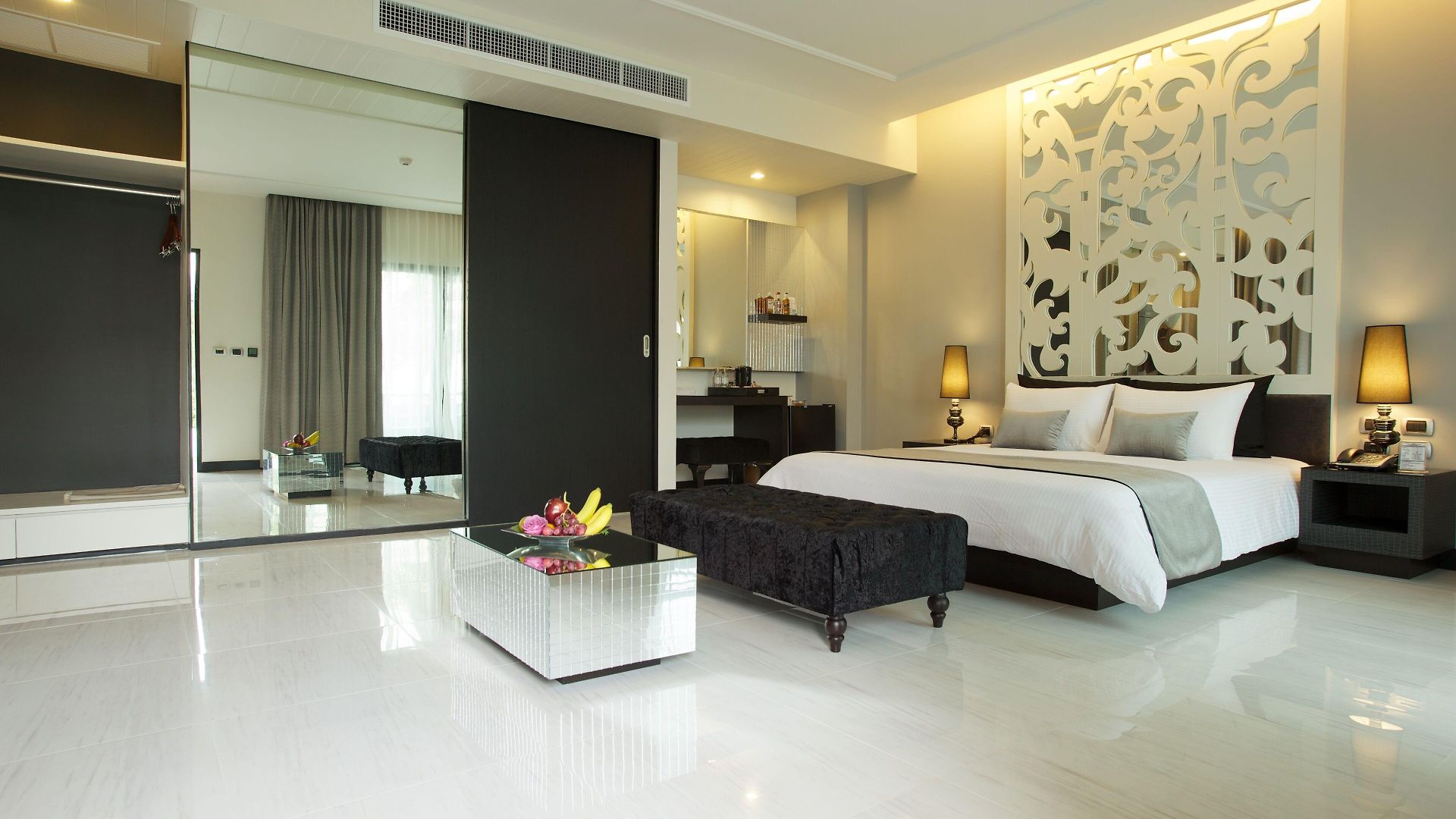 โรงแรม Long Garden & Pavilions 5*