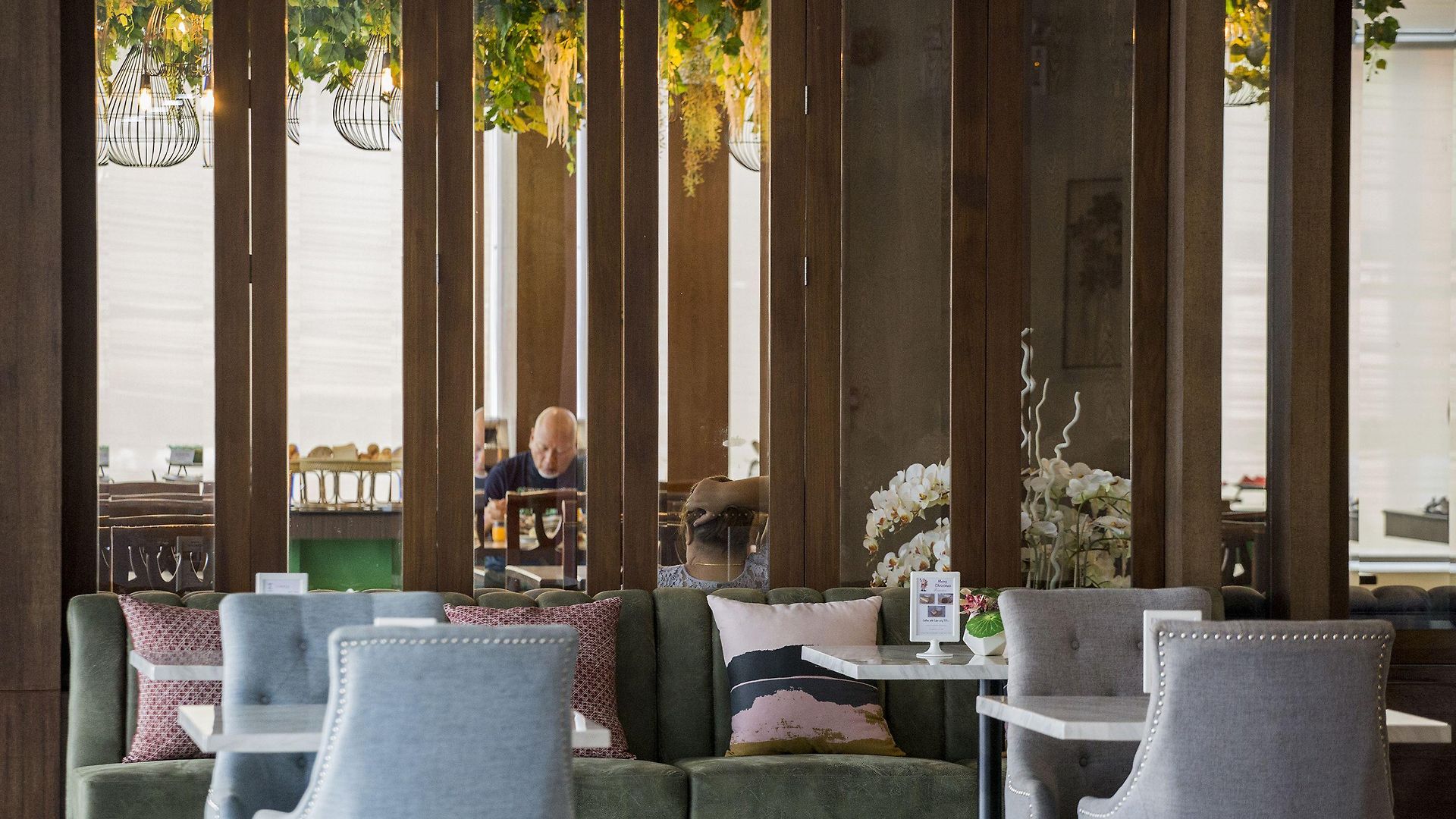 โรงแรม Empress