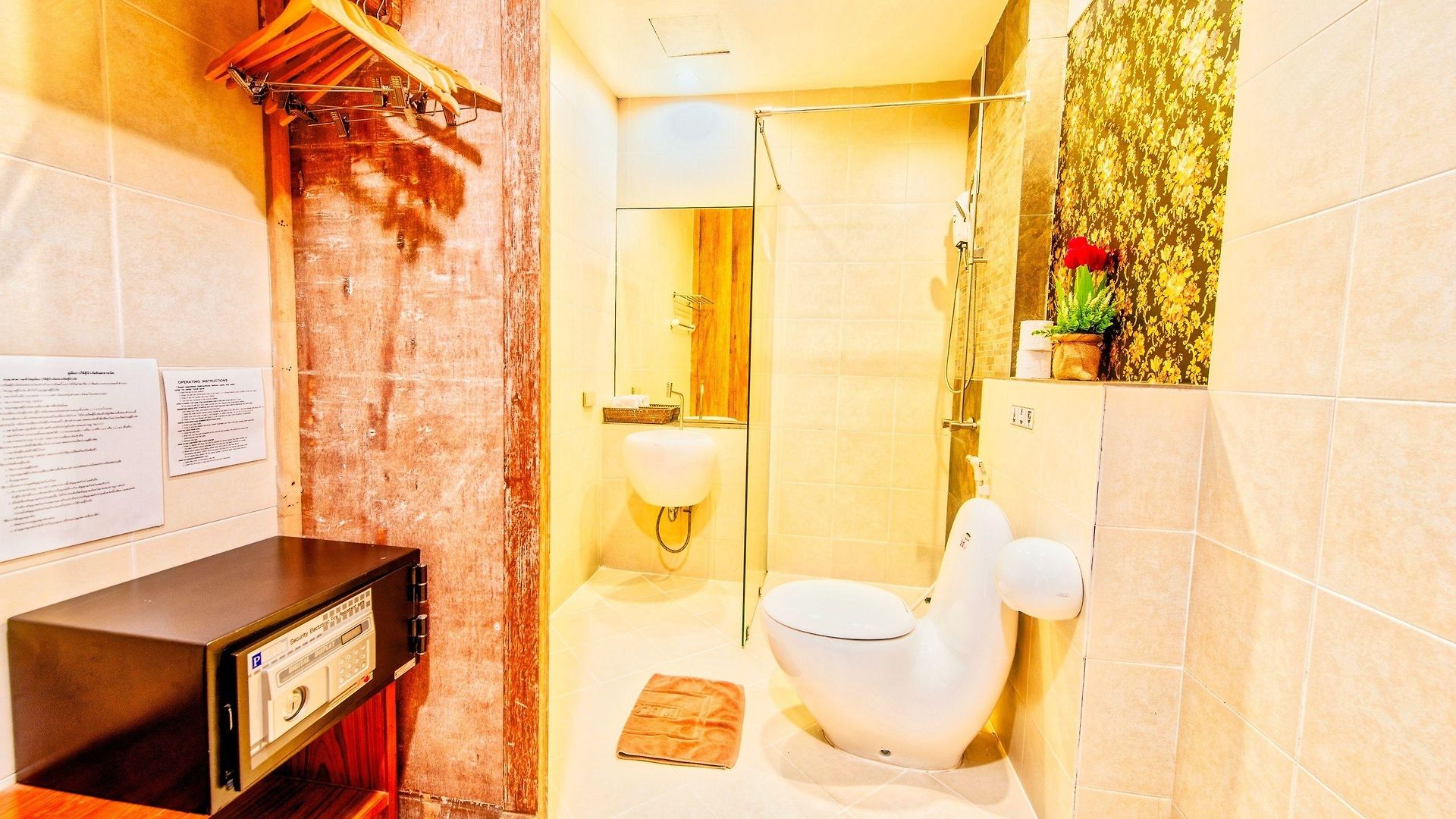 High Lords Hotel Pattaya