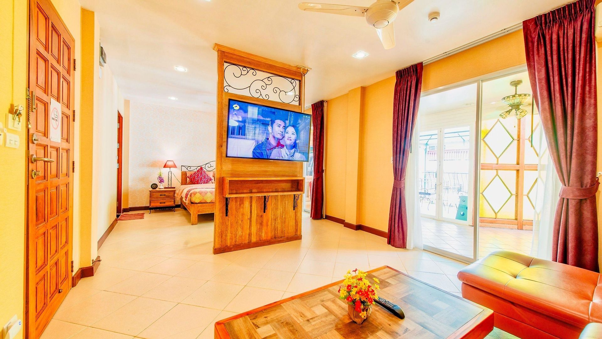 High Lords Hotel 3*