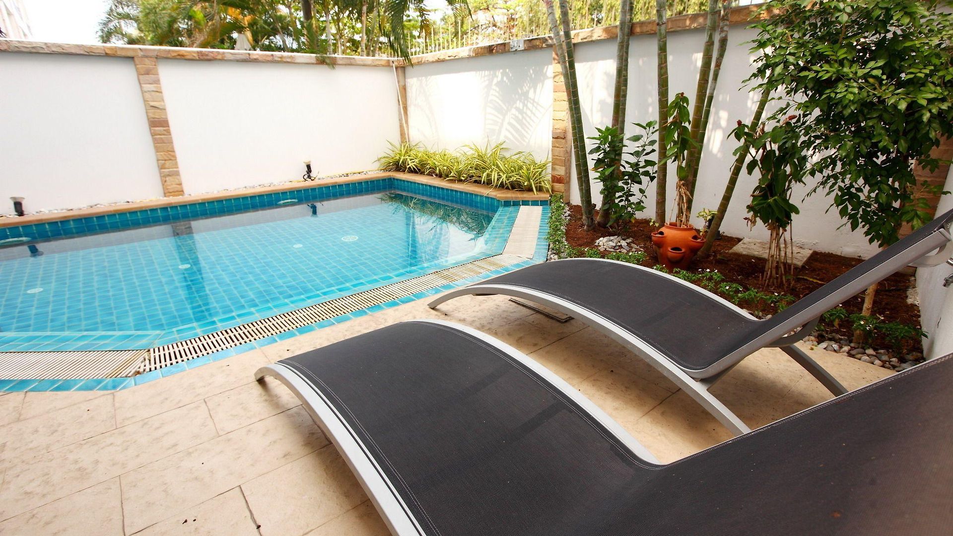 วิลล่า Hidden Palm Pool *