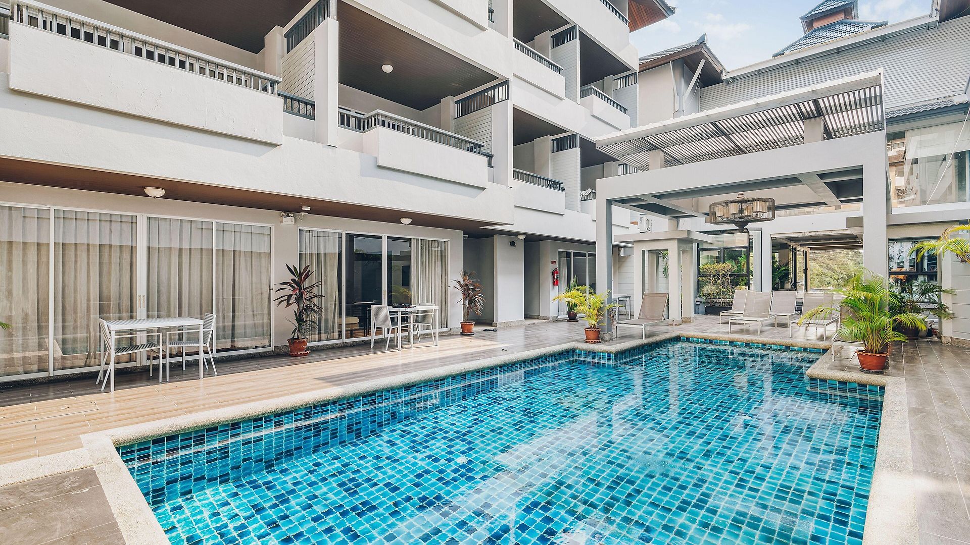 รีสอร์ท ชาโตว์เดลบูทีคเรสซิเดนท์ Pattaya