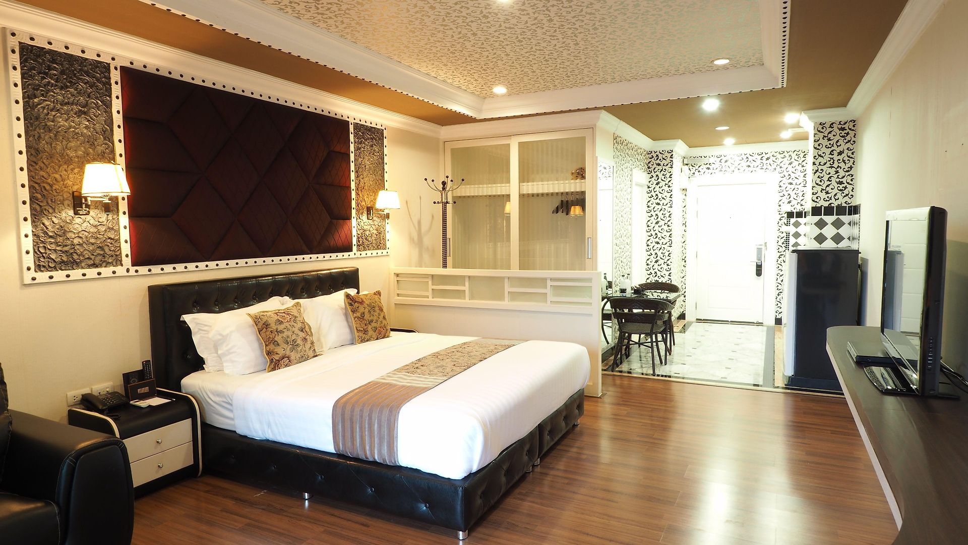 Ktk & โรงแรม Pattaya