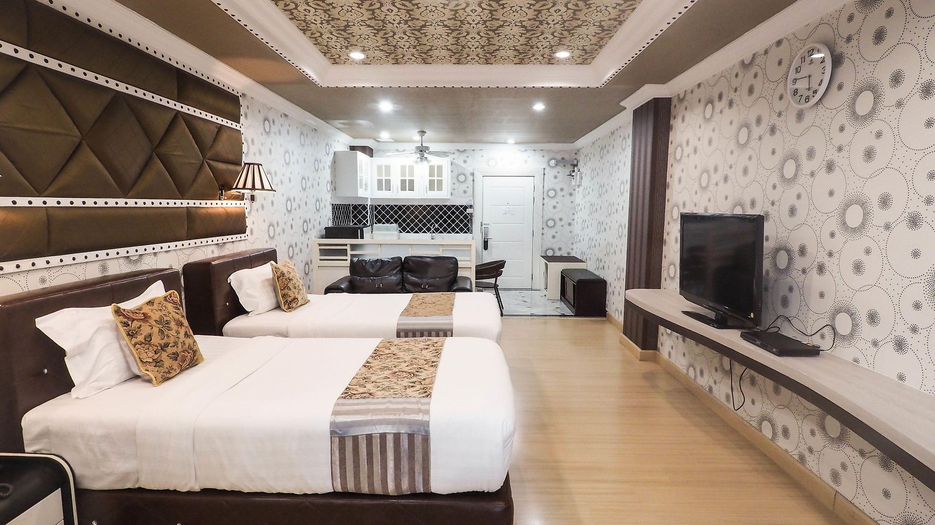 Ktk & โรงแรม Pattaya