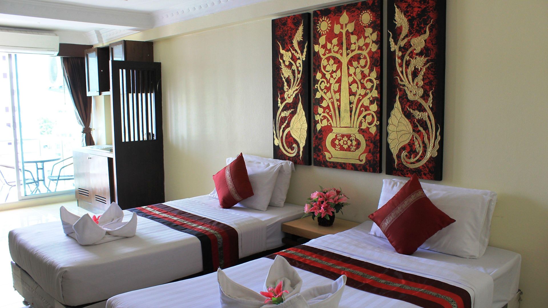 โรงแรม Siwalai Place 3*