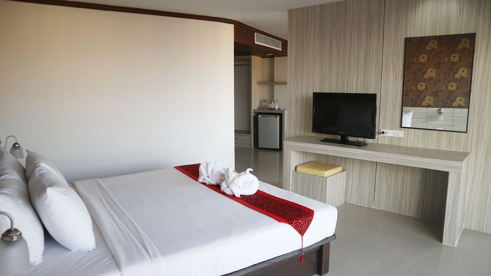 โรงแรมเวลคัม พลาซ่า โรงแรม Pattaya