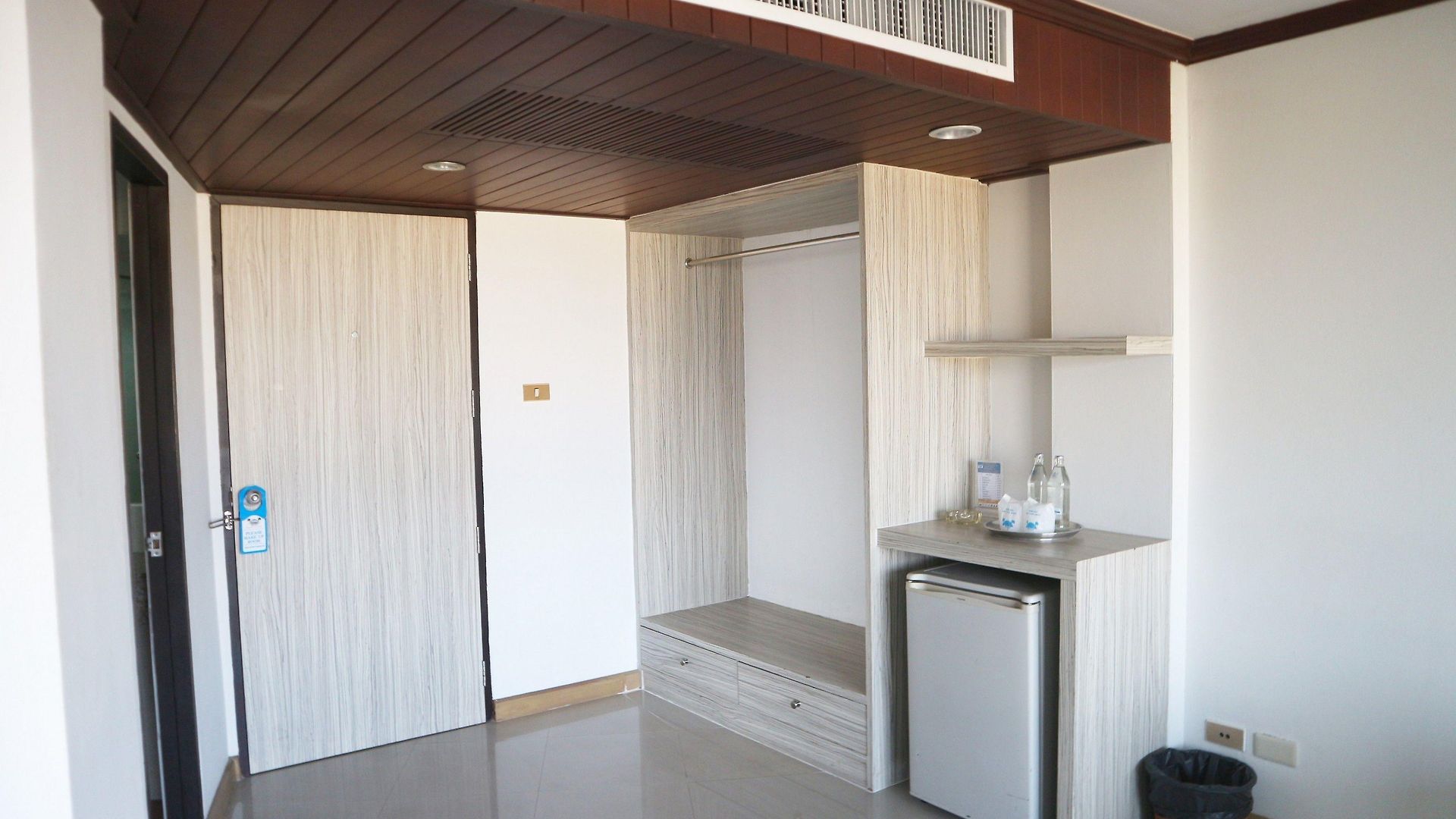 โรงแรมเวลคัม พลาซ่า