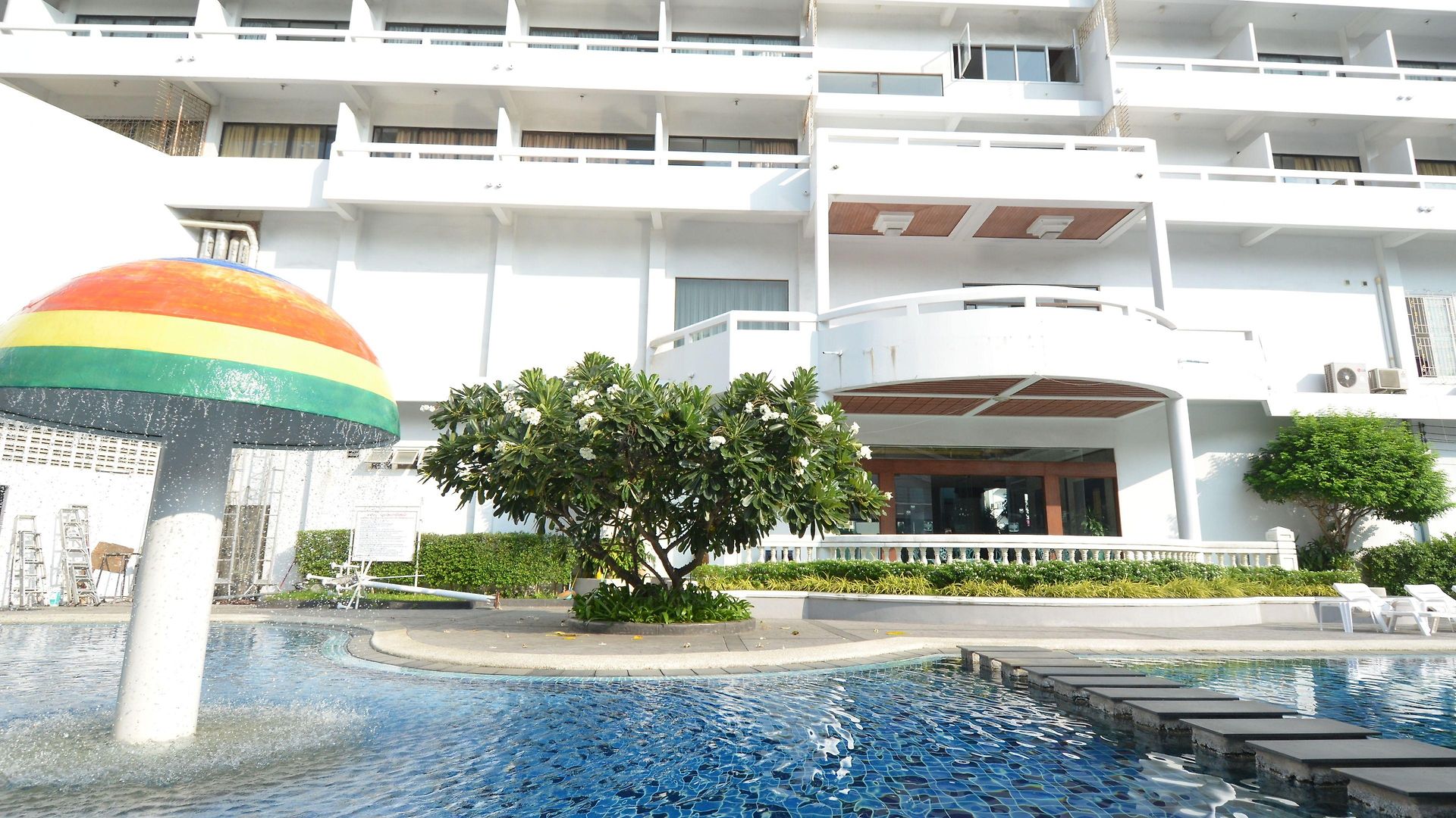 โรงแรม โรงแรมเวลคัม พลาซ่า