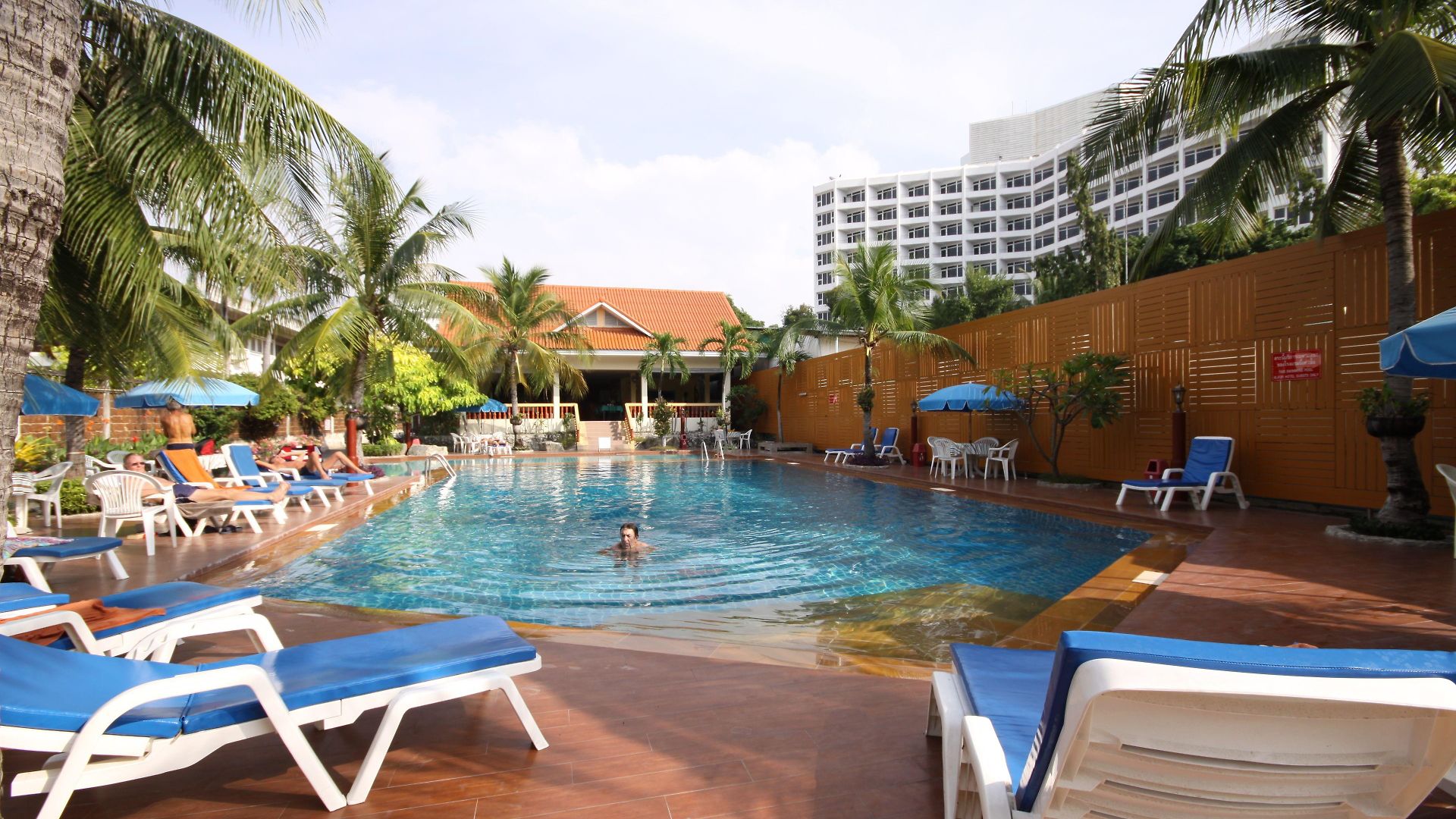 Twin Palms Pattaya, Sha Extra Certified Hotel 3*